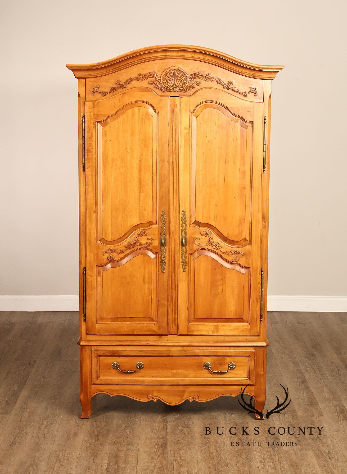 ETHAN ALLEN LEGACY COLLECTION FRENCH LOUIS XV STYLE MAPLE ARMOIRE