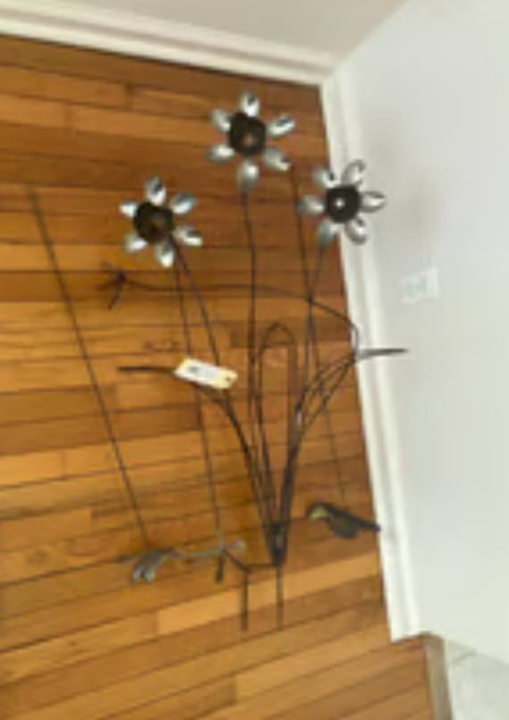 4 metal garden sculptures (NOT PICTURED)