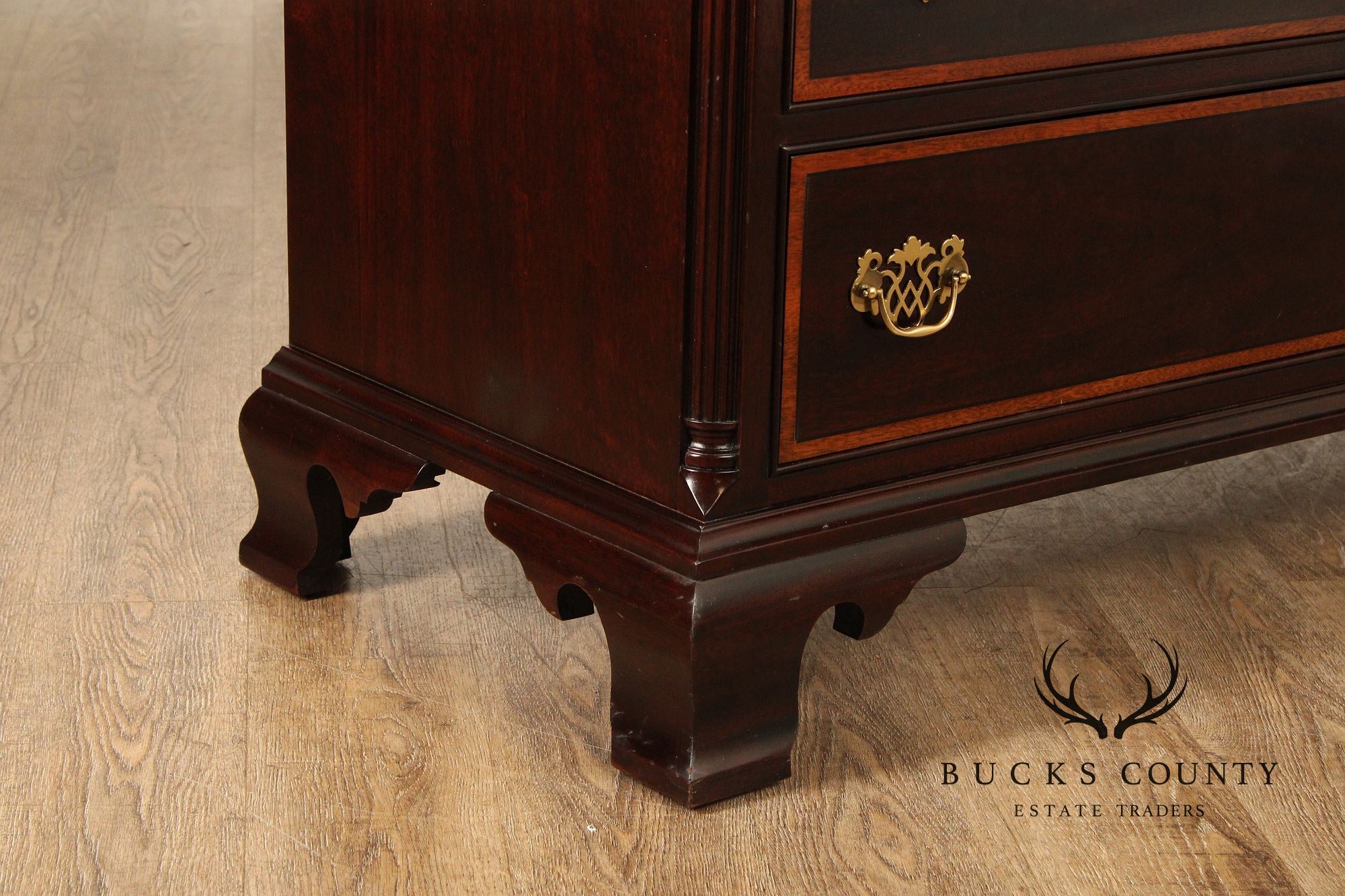 Stickley Georgian Style Inlaid Mahogany Dresser