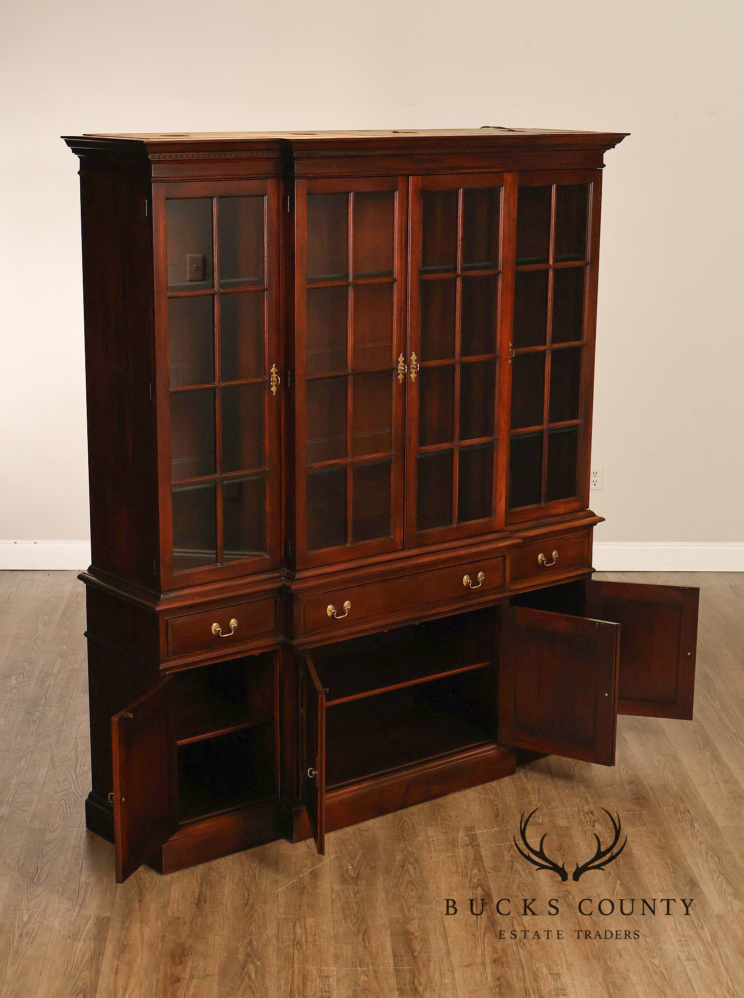 Pennsylvania House Chippendale Style Mahogany Breakfront China Cabinet