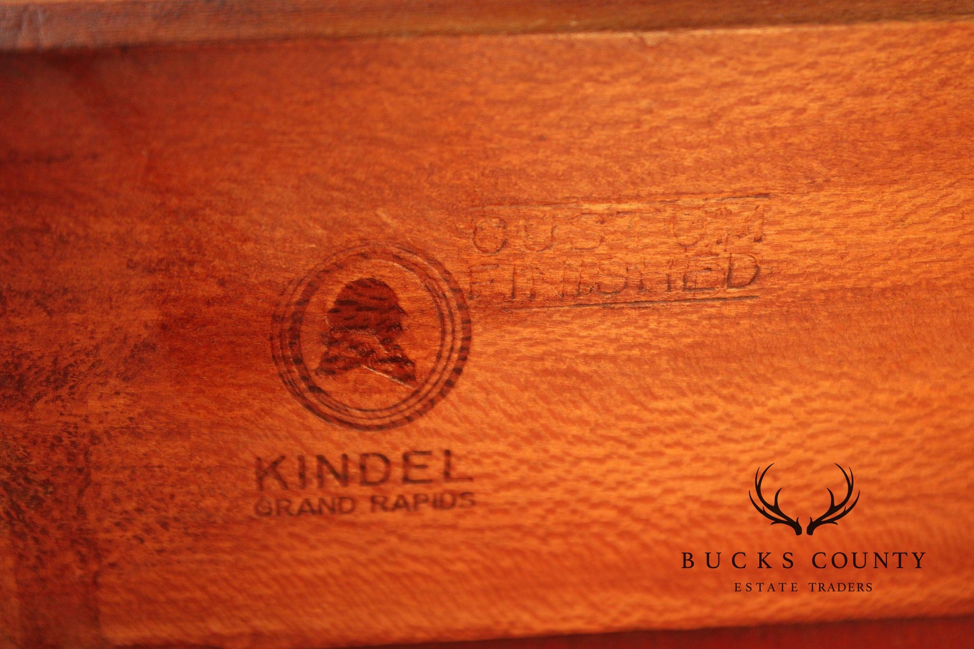 Kindel Chippendale Style Mahogany Blockfront Chest