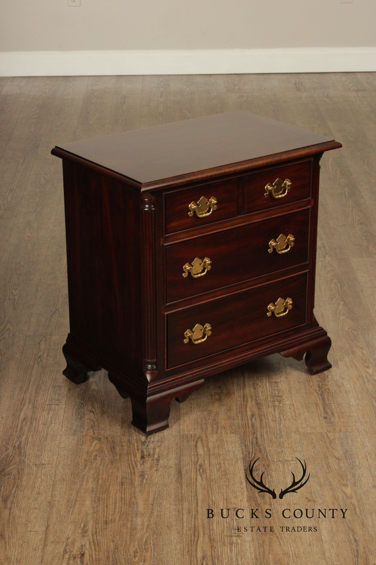 Stickley Chippendale Style Pair of Mahogany Nightstands