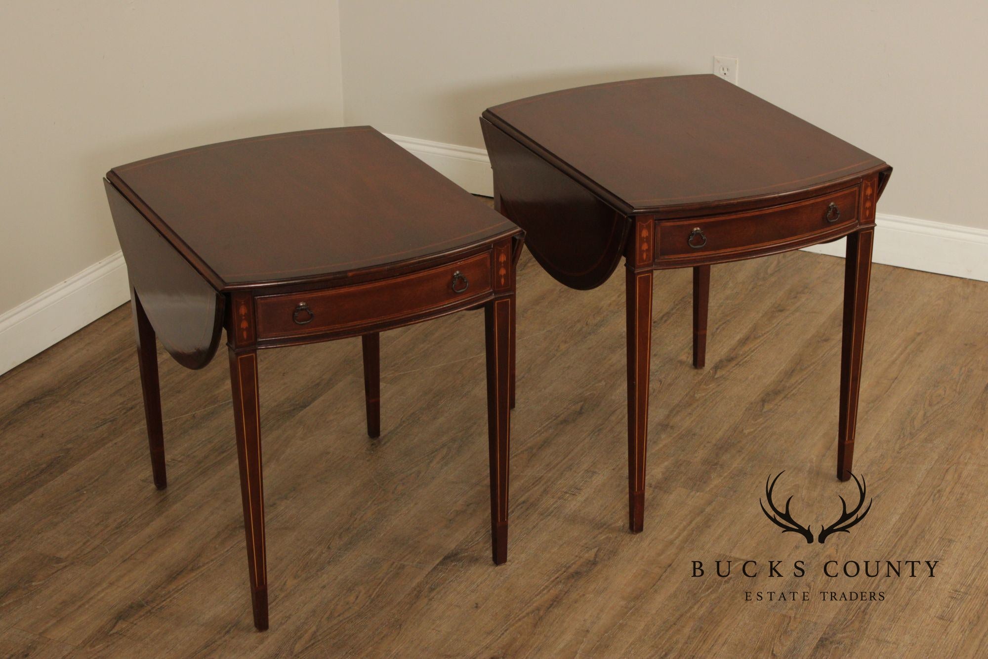 Brandt Federal Style Vintage Pair of Mahogany Pembroke Tables