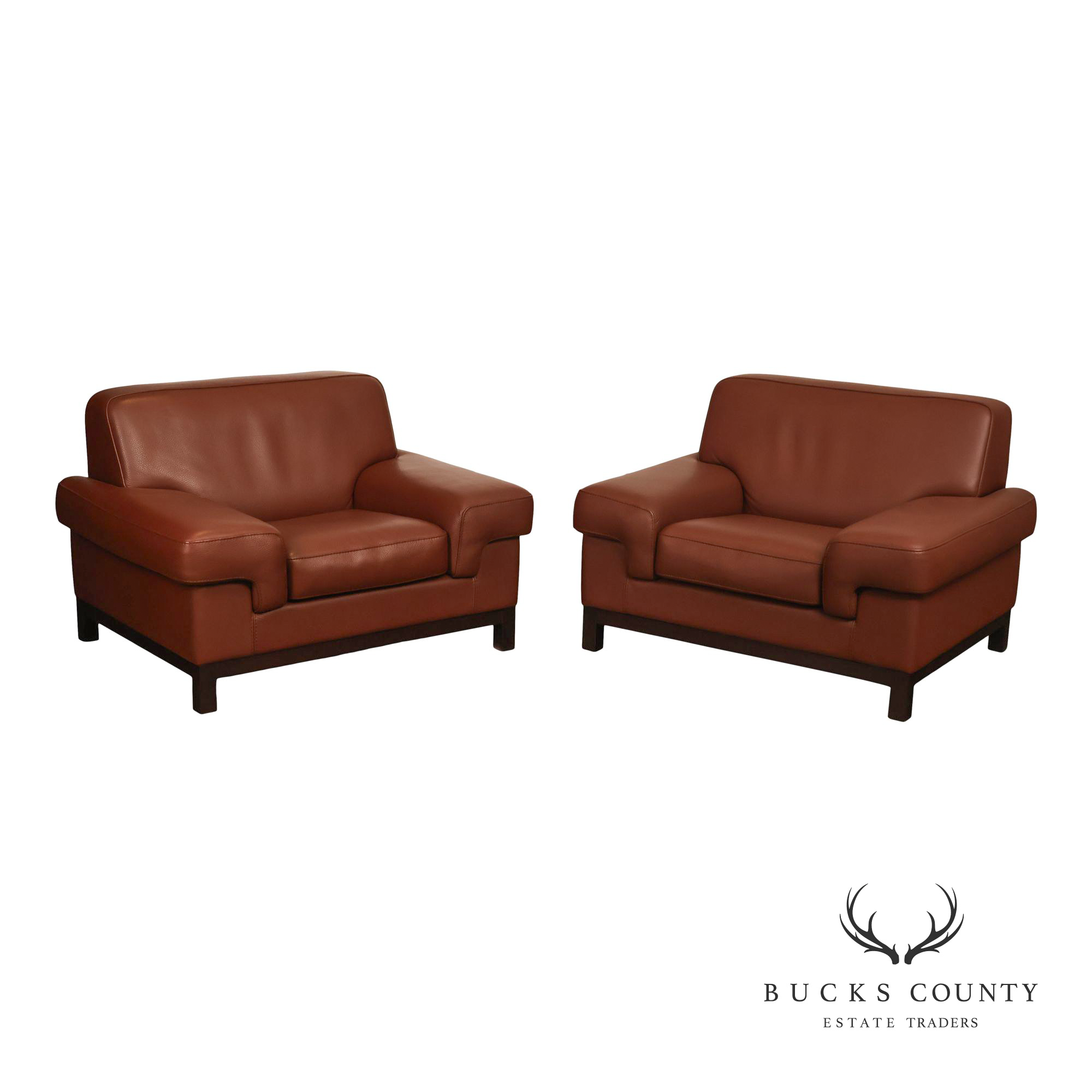 Formenti Pair of Italian Leather Lounge Chairs