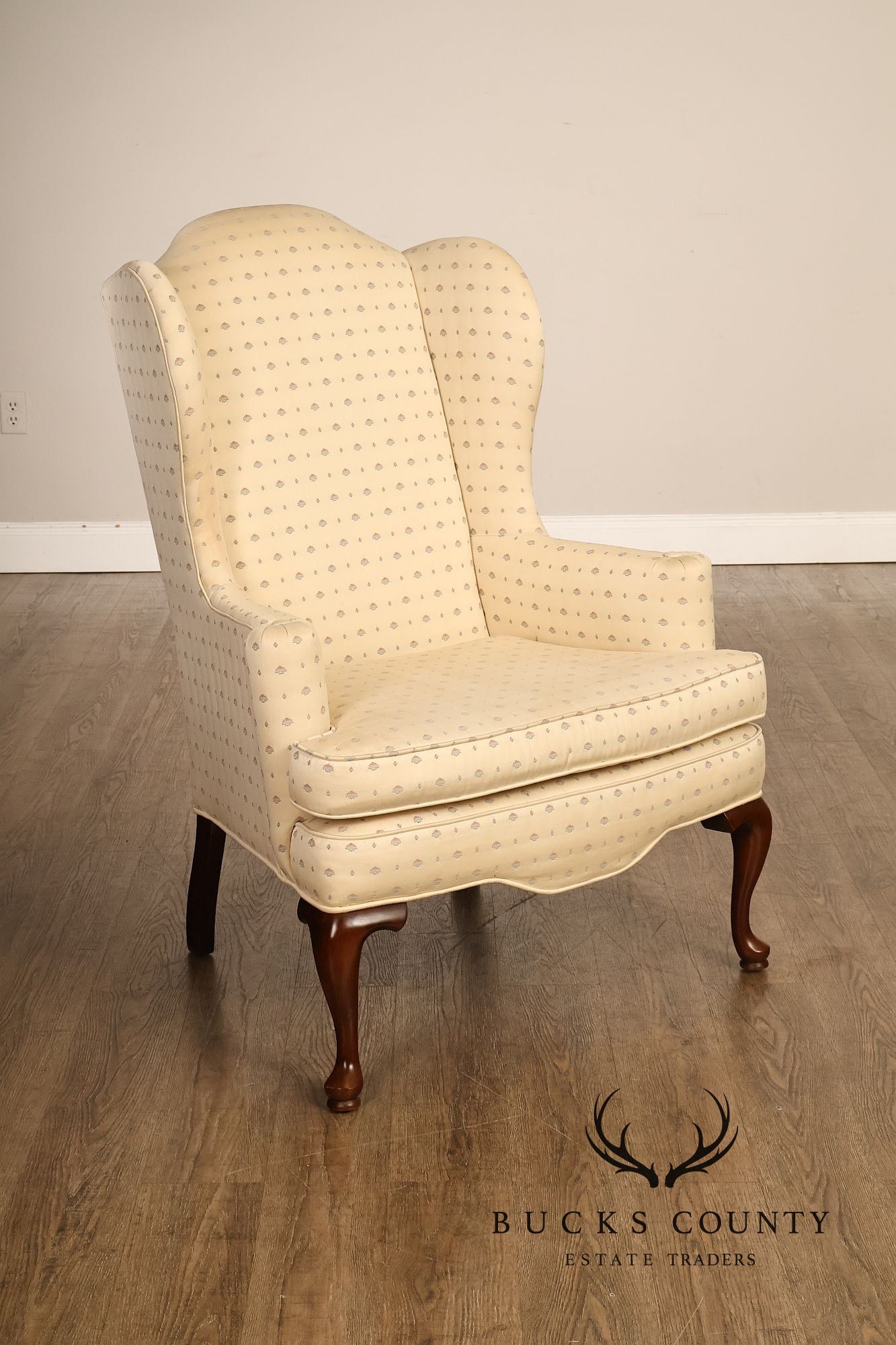 Ethan Allen Queen Anne Style Vintage Pair of Wing Chairs