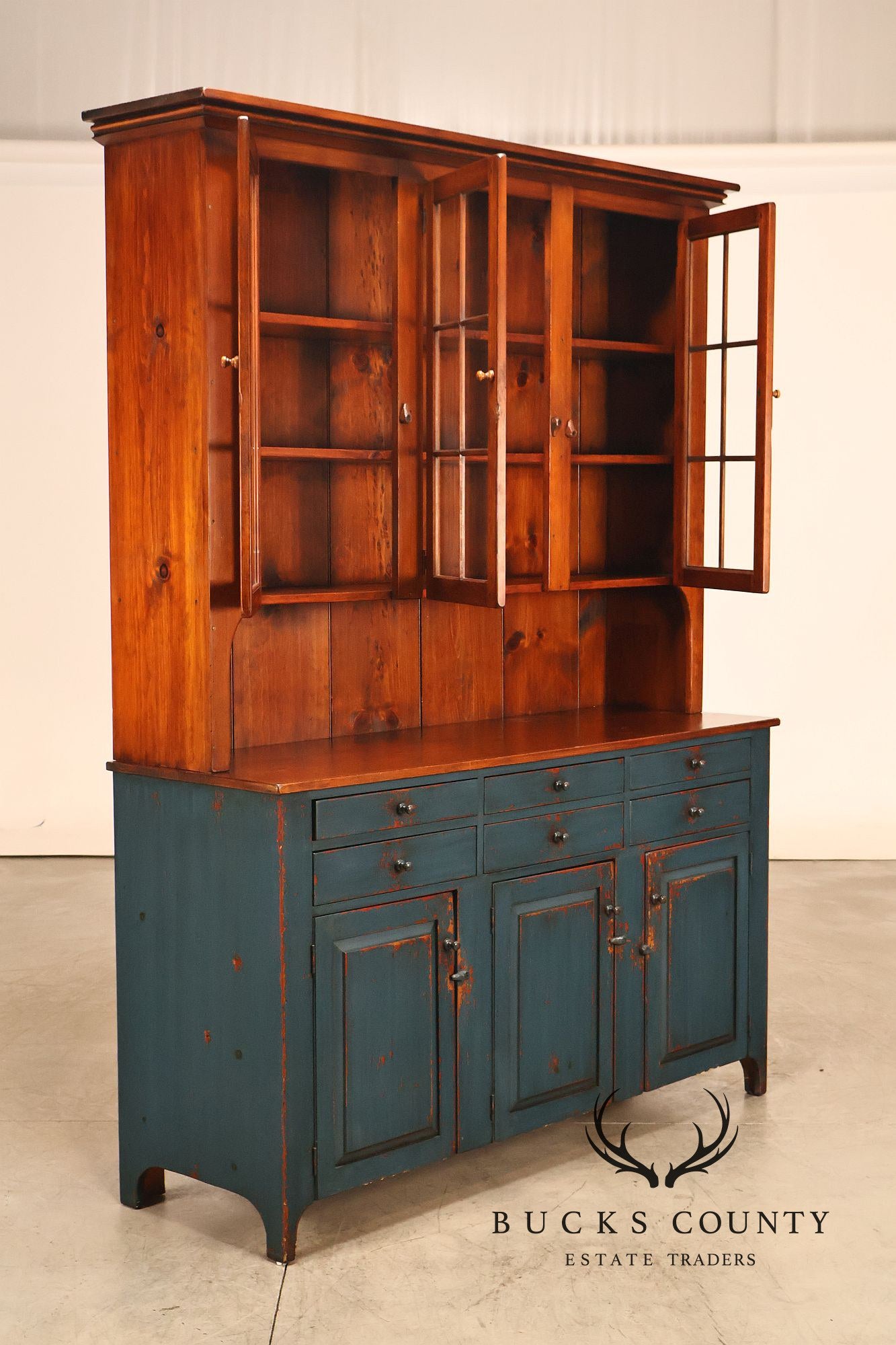 Vintage Farmhouse Style Distress Painted Pine Sideboard with Hutch Top