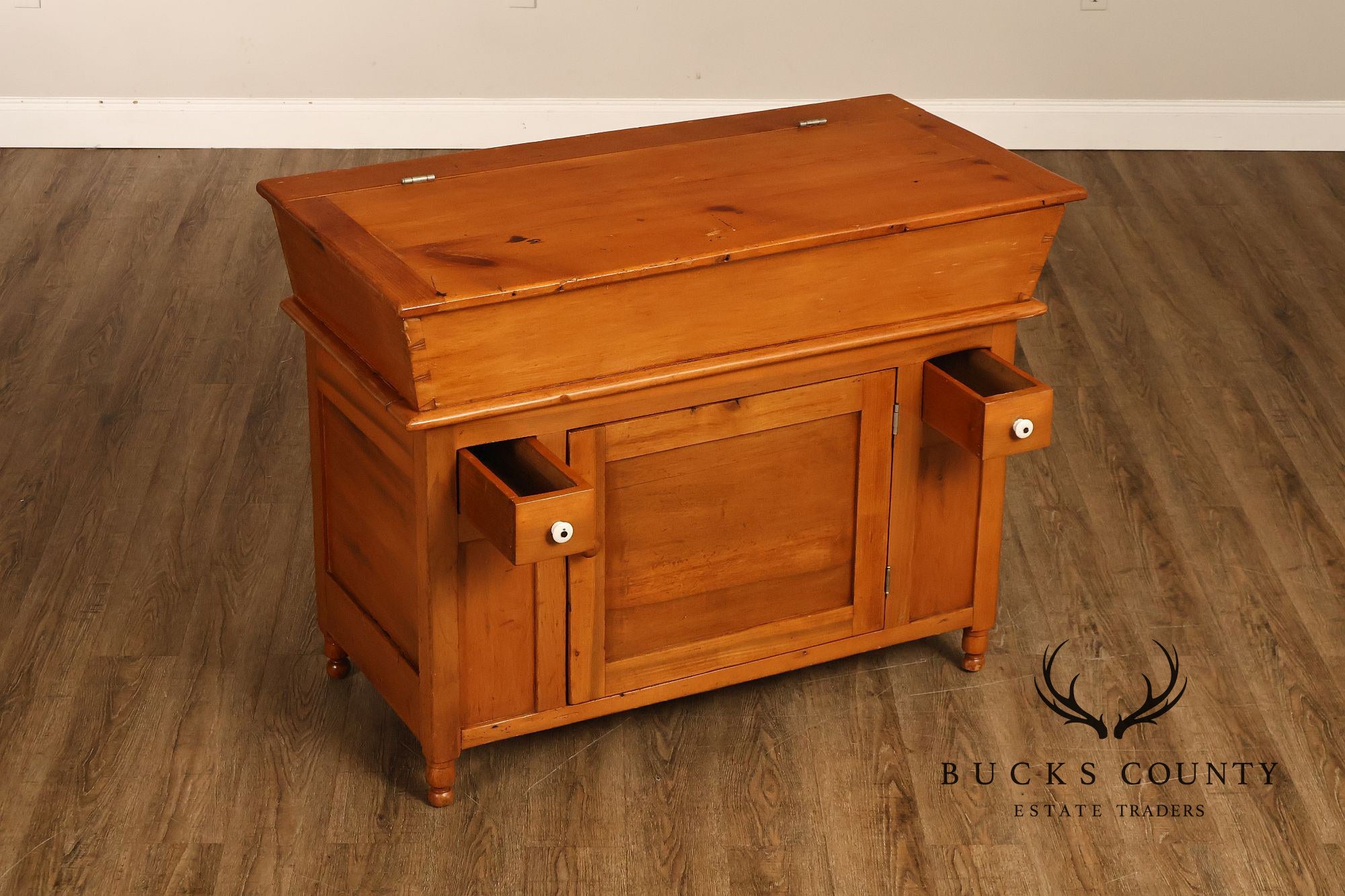 Antique American Country Pine Dry Sink Wash Stand