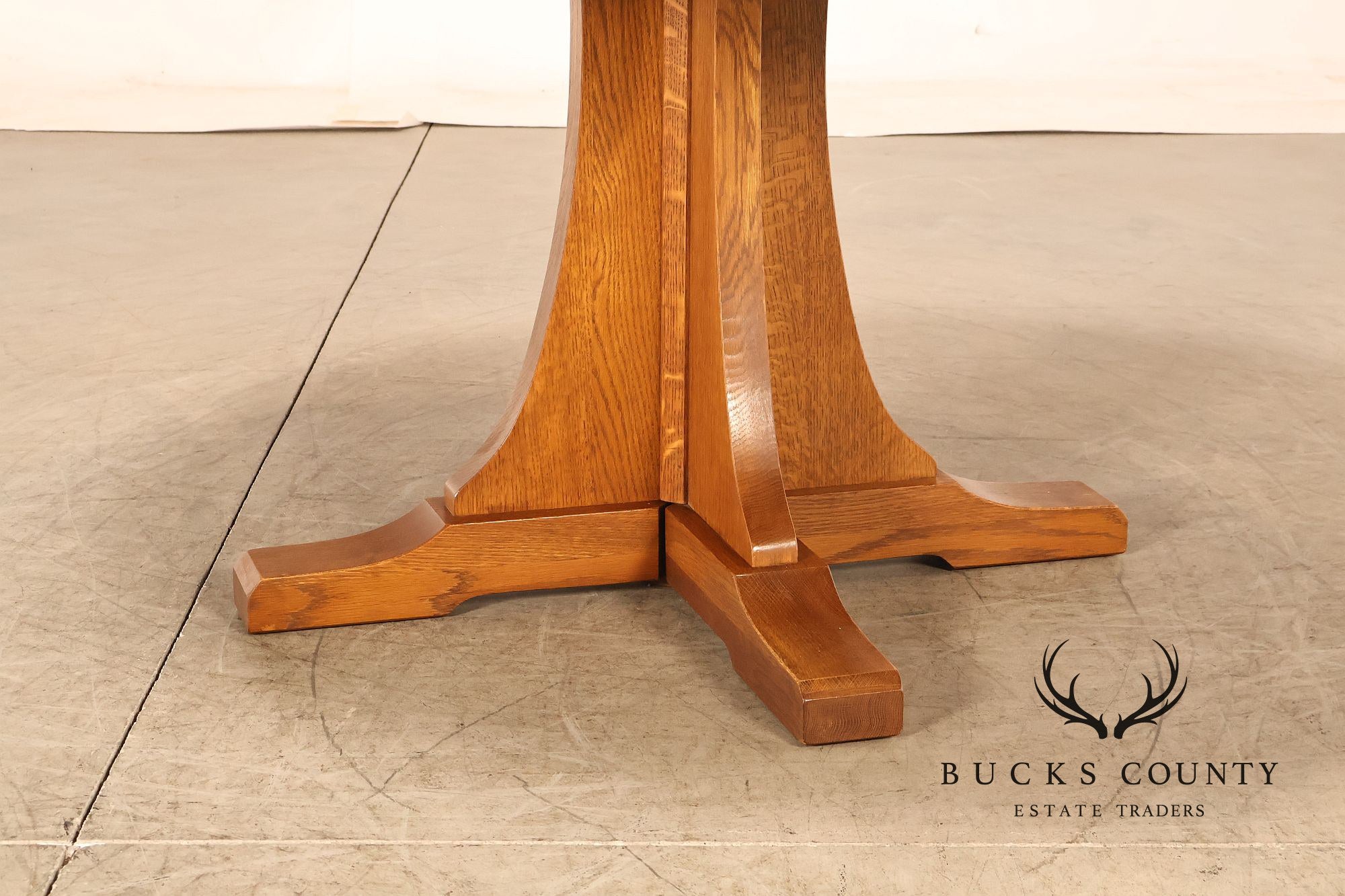 Stickley Mission Collection Round Oak Extension Dining Table With 3 Leaves In 35 Fayetteville Finish