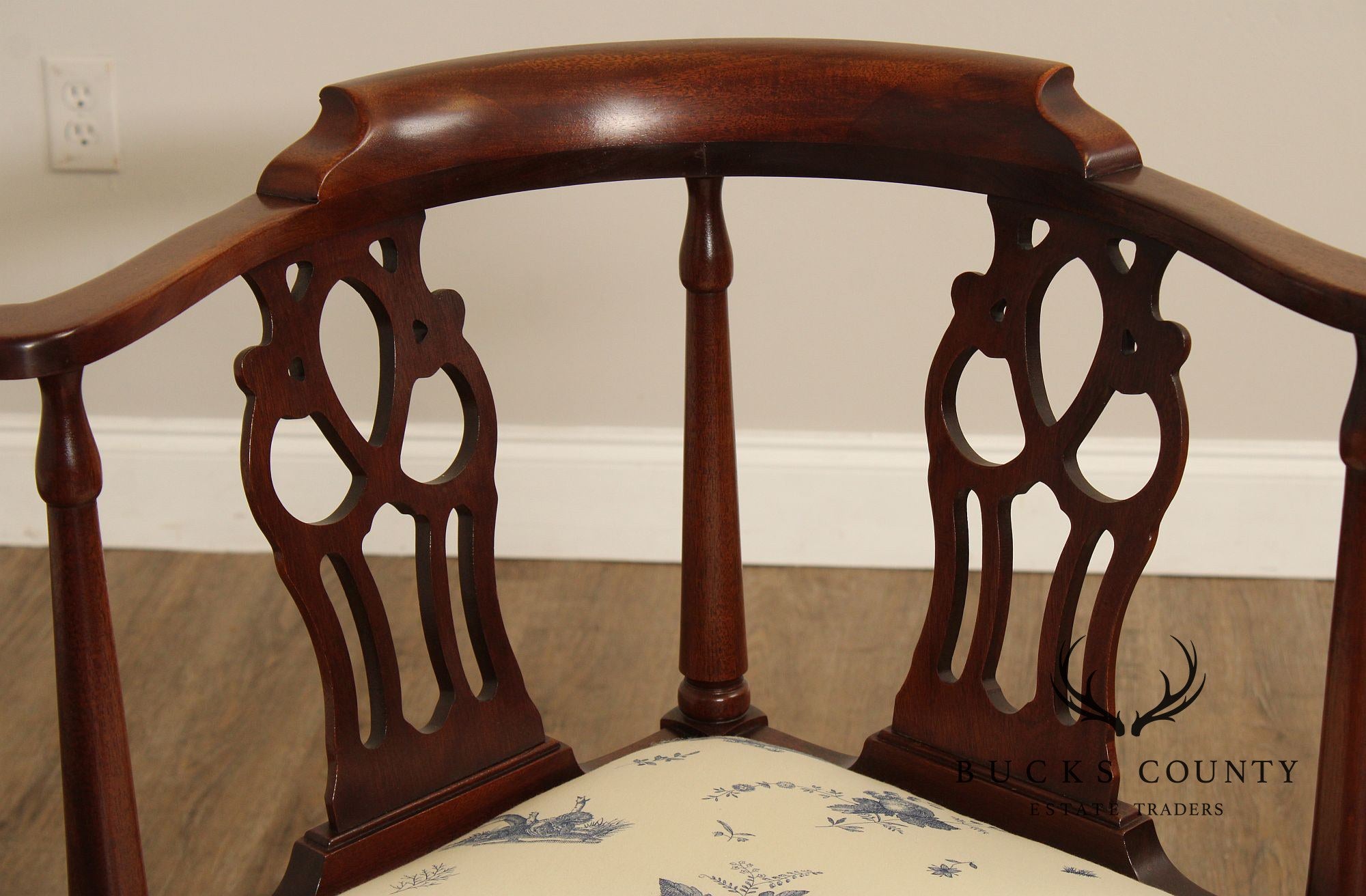 Hickory Chair Chippendale Style Mahogany Corner Chair