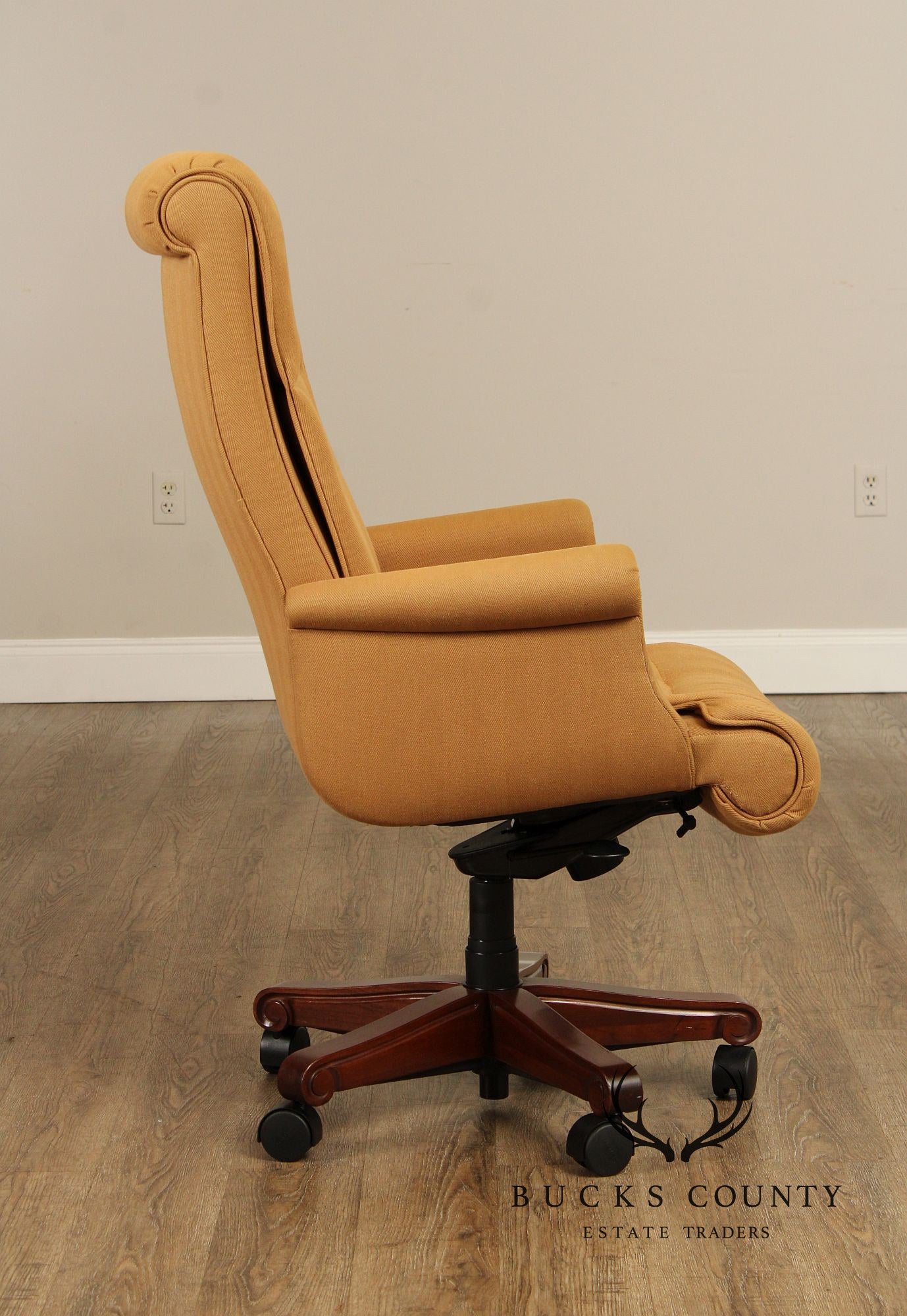 Traditional Executive Office Chair