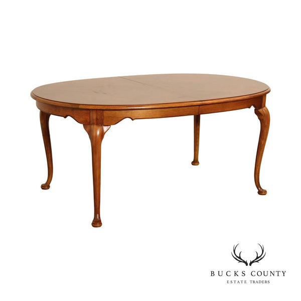 Thomasville Fisher Park Queen Anne Style Oval Top Extendable Dining Table