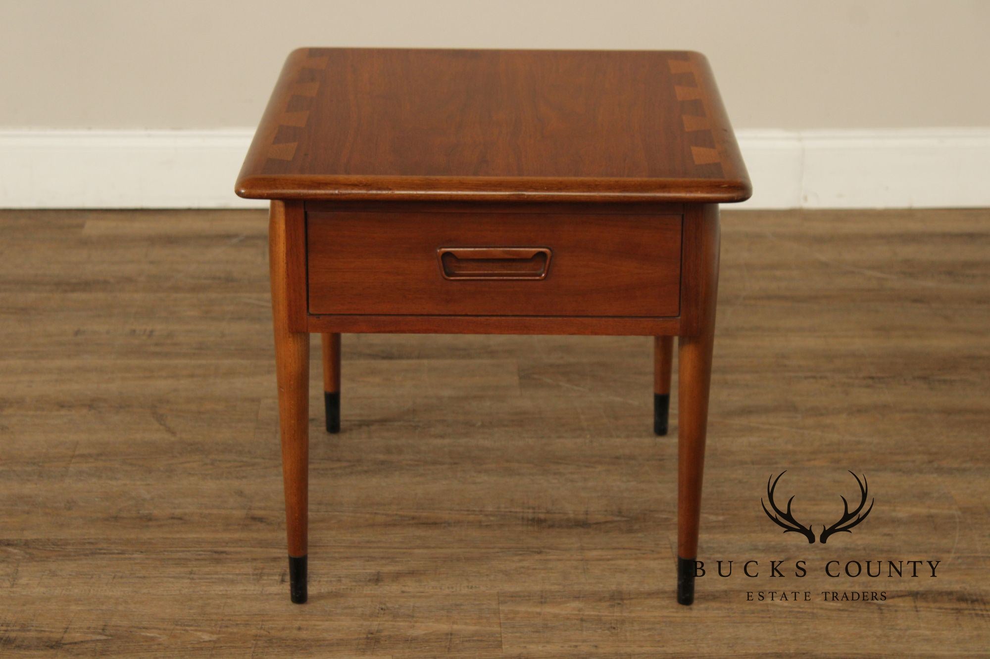 Lane Acclaim Mid Century Modern Pair Of Walnut End Tables