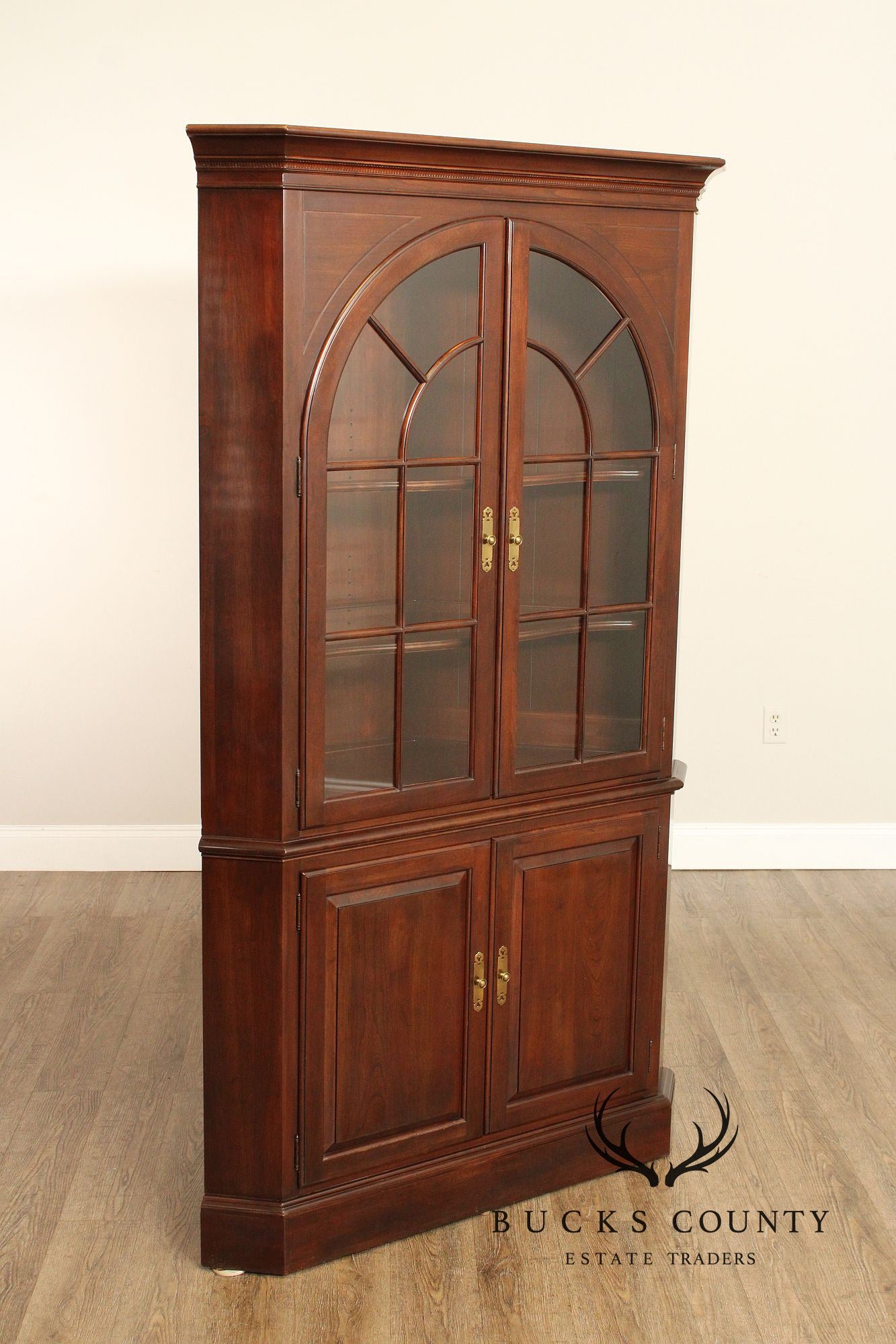 Ethan Allen 'Georgian Court' Cherry Corner Cabinet