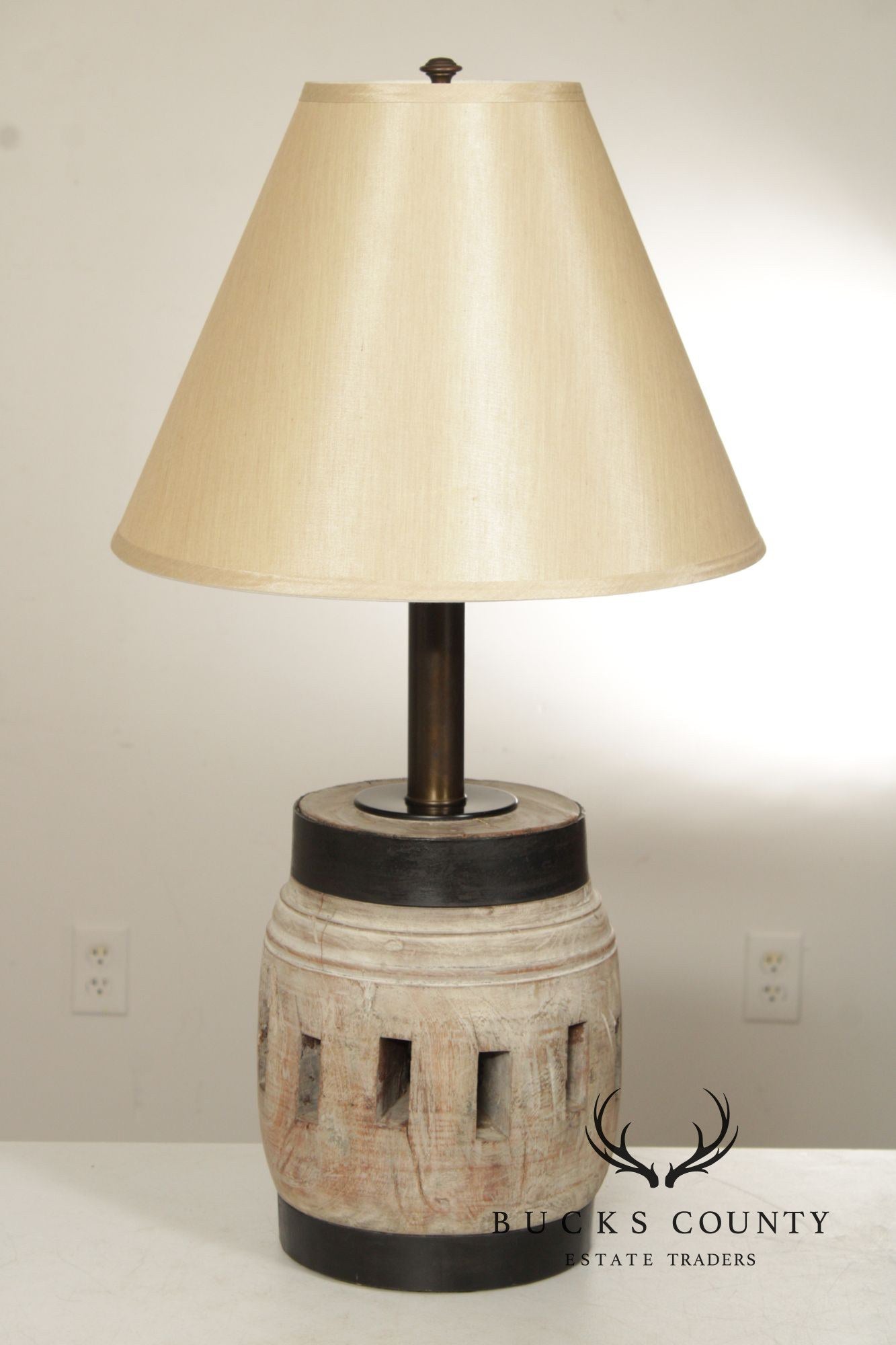 Rustic Pair of Wagon Wheel Table Lamps