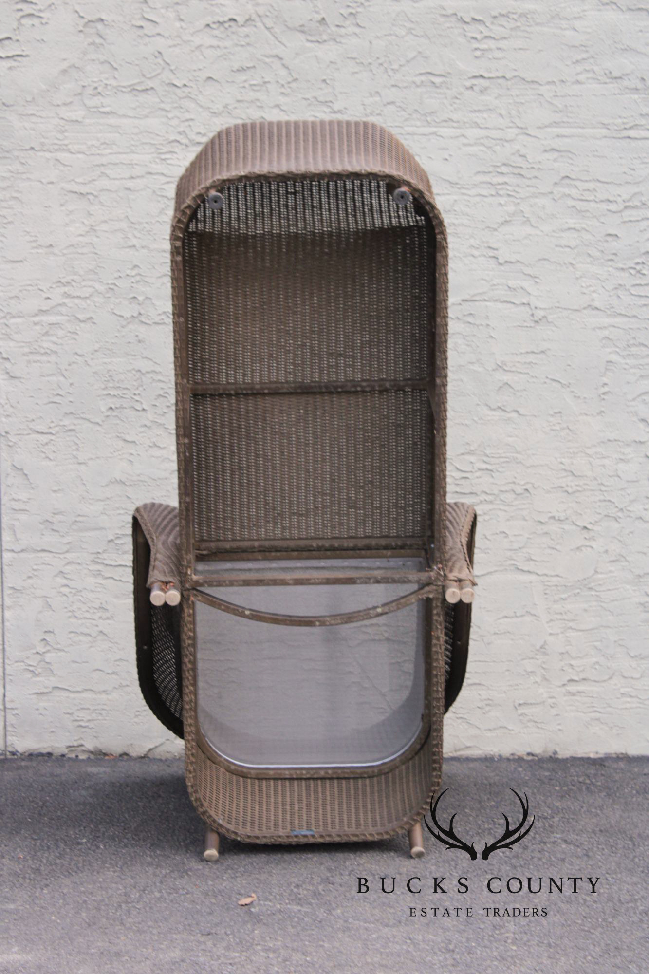 Lloyd Loom Wicker Outdoor Chaise Lounge