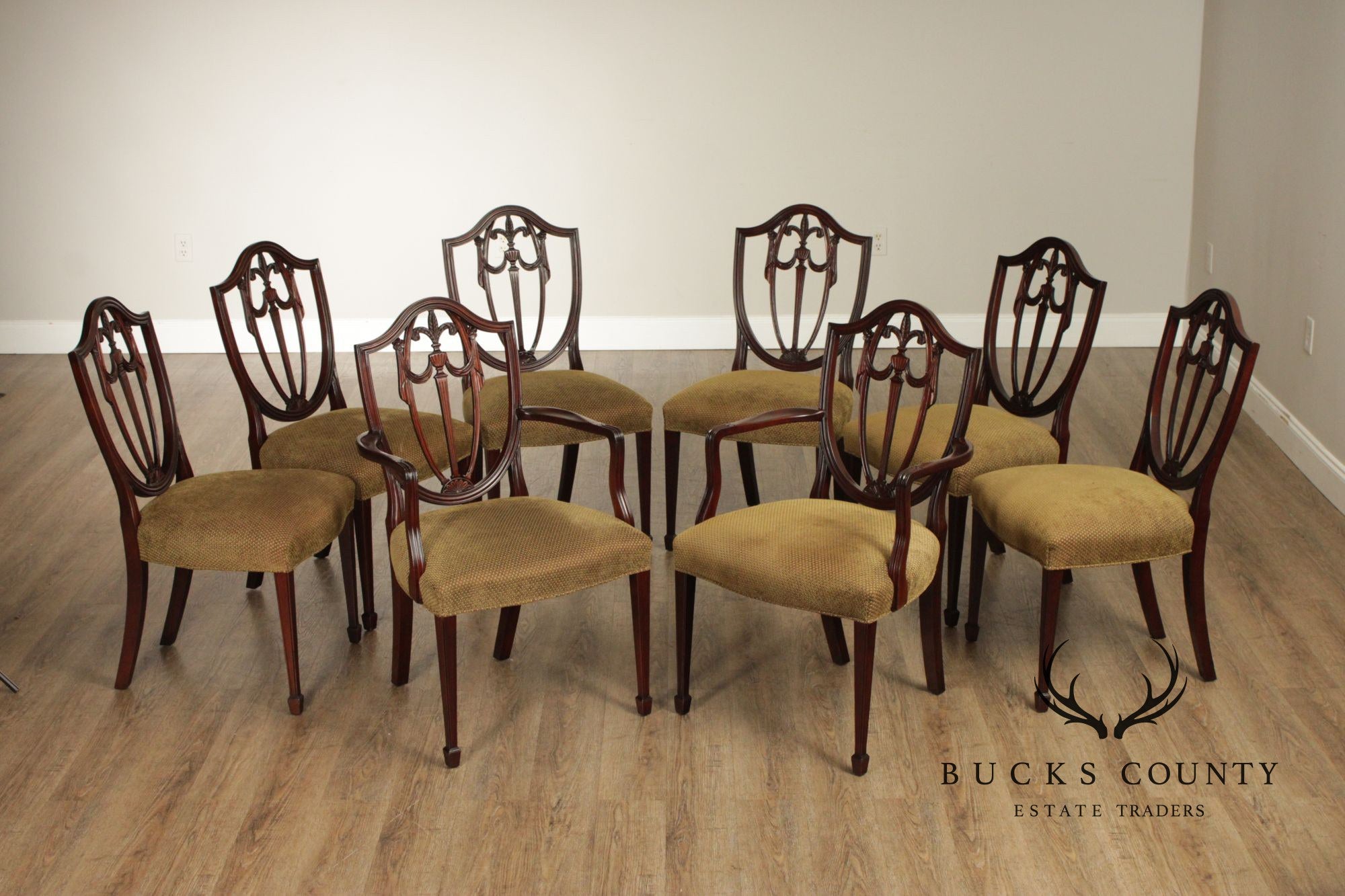 Kindel Hepplewhite Set Of 8 Mahogany Shield Back Dining Chairs