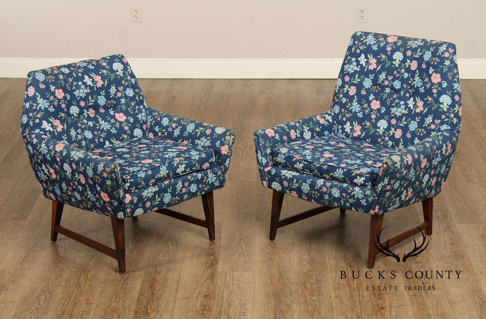 Mid Century Modern Pair of Low Lounge Chairs