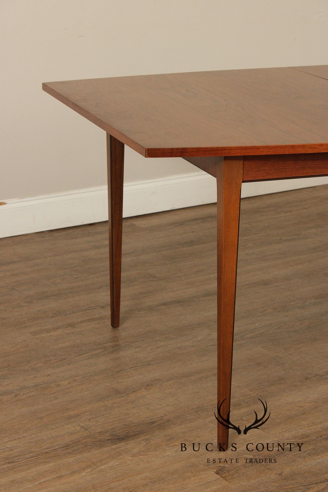 Lane 'Tuxedo' Mid Century Modern Extendable Walnut Dining Table