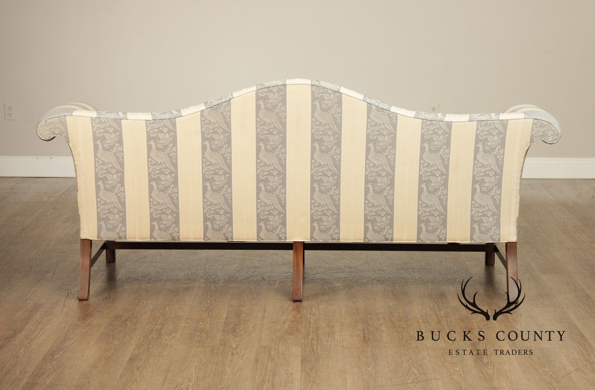 Kittinger Williamsburg Chippendale Style Mahogany Camelback Sofa