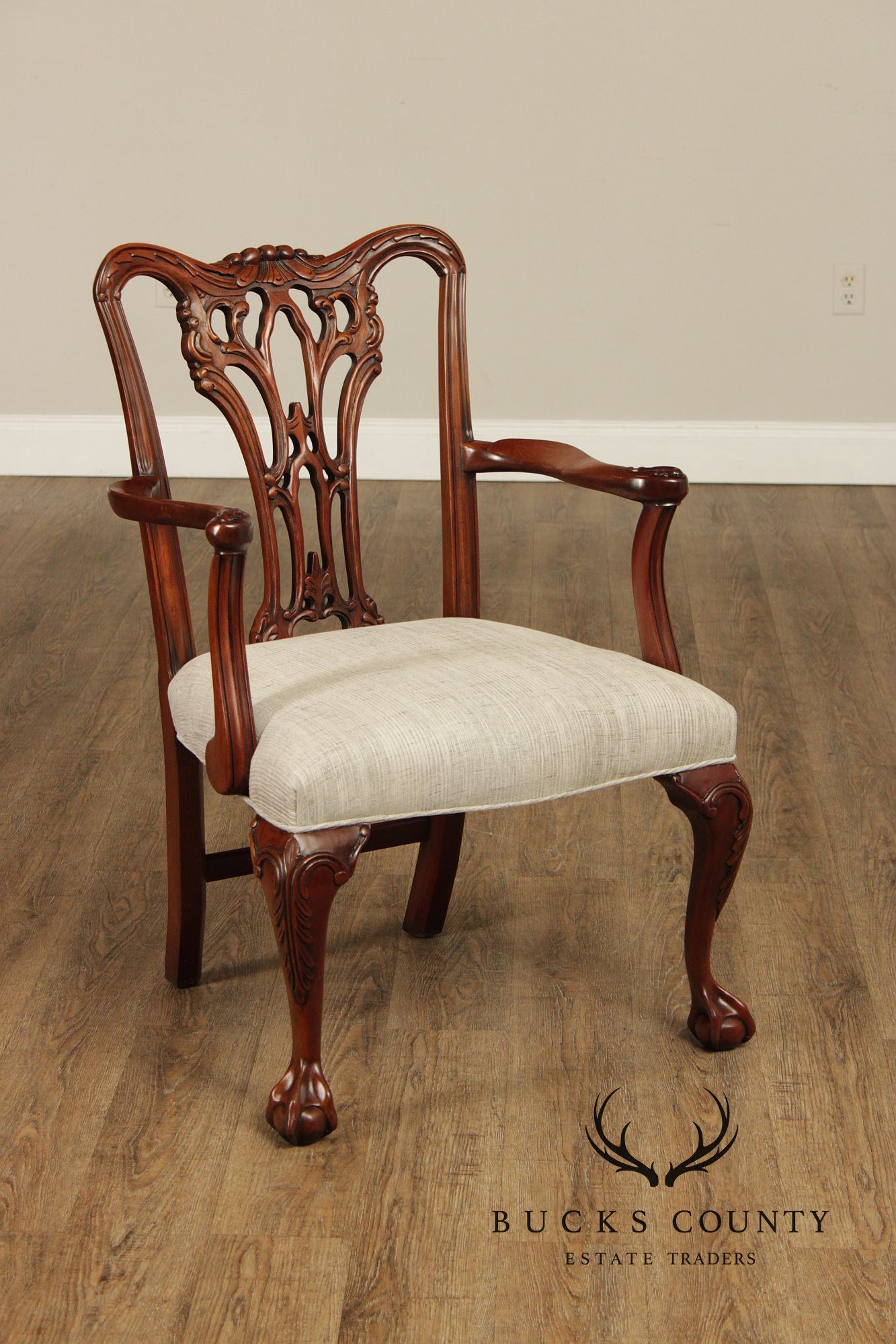 Chippendale Style Quality Set Of Eight Solid Mahogany Dining Chairs