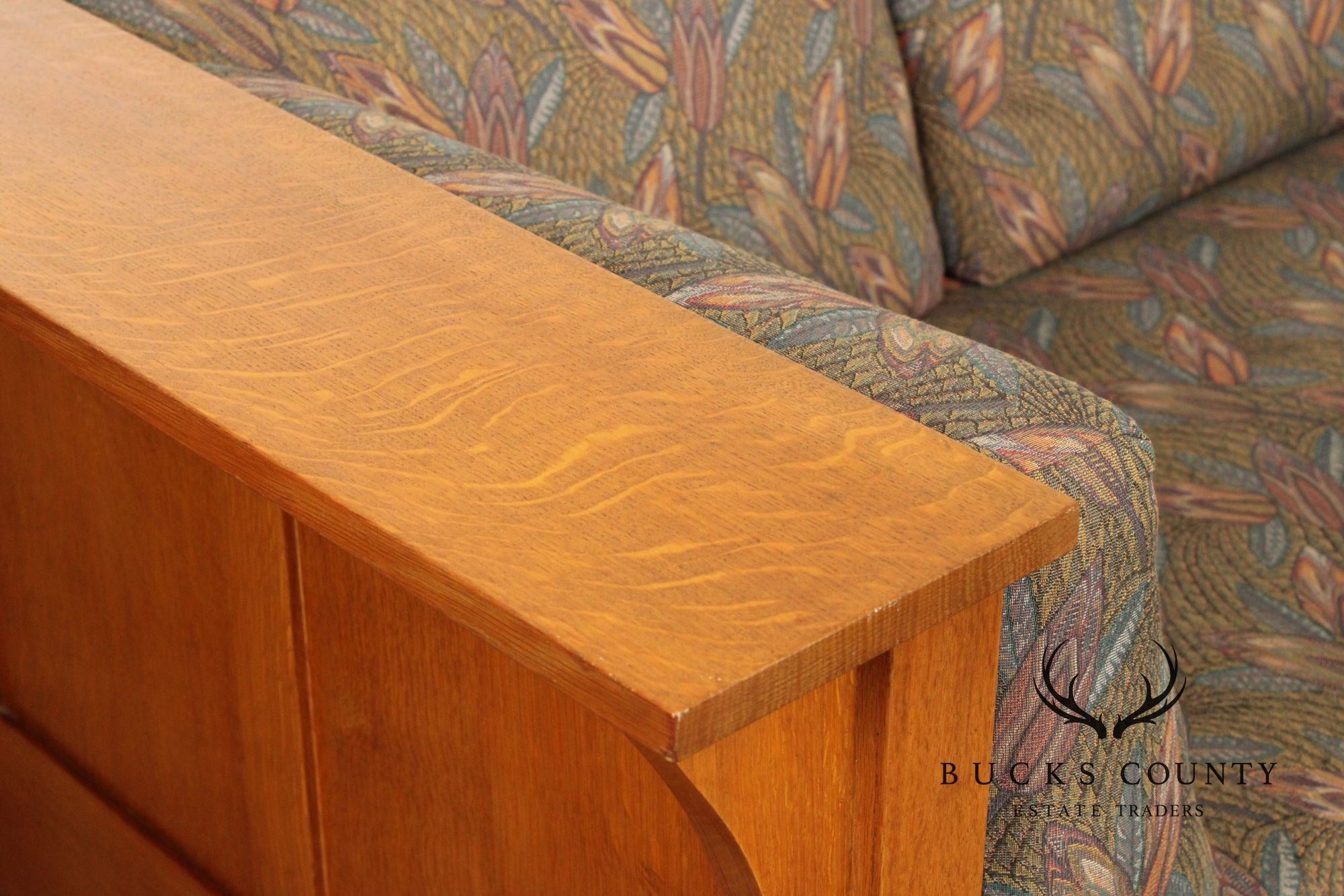 Custom Quality Mission Prairie Style Oak Settle