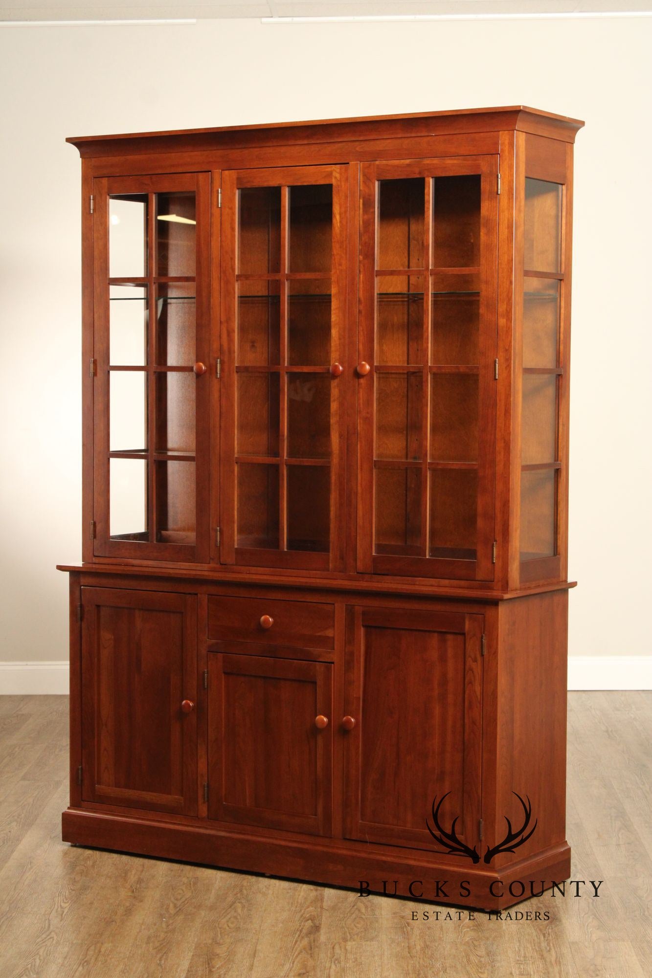 Ethan Allen 'American Impressions' Cherry China Cabinet