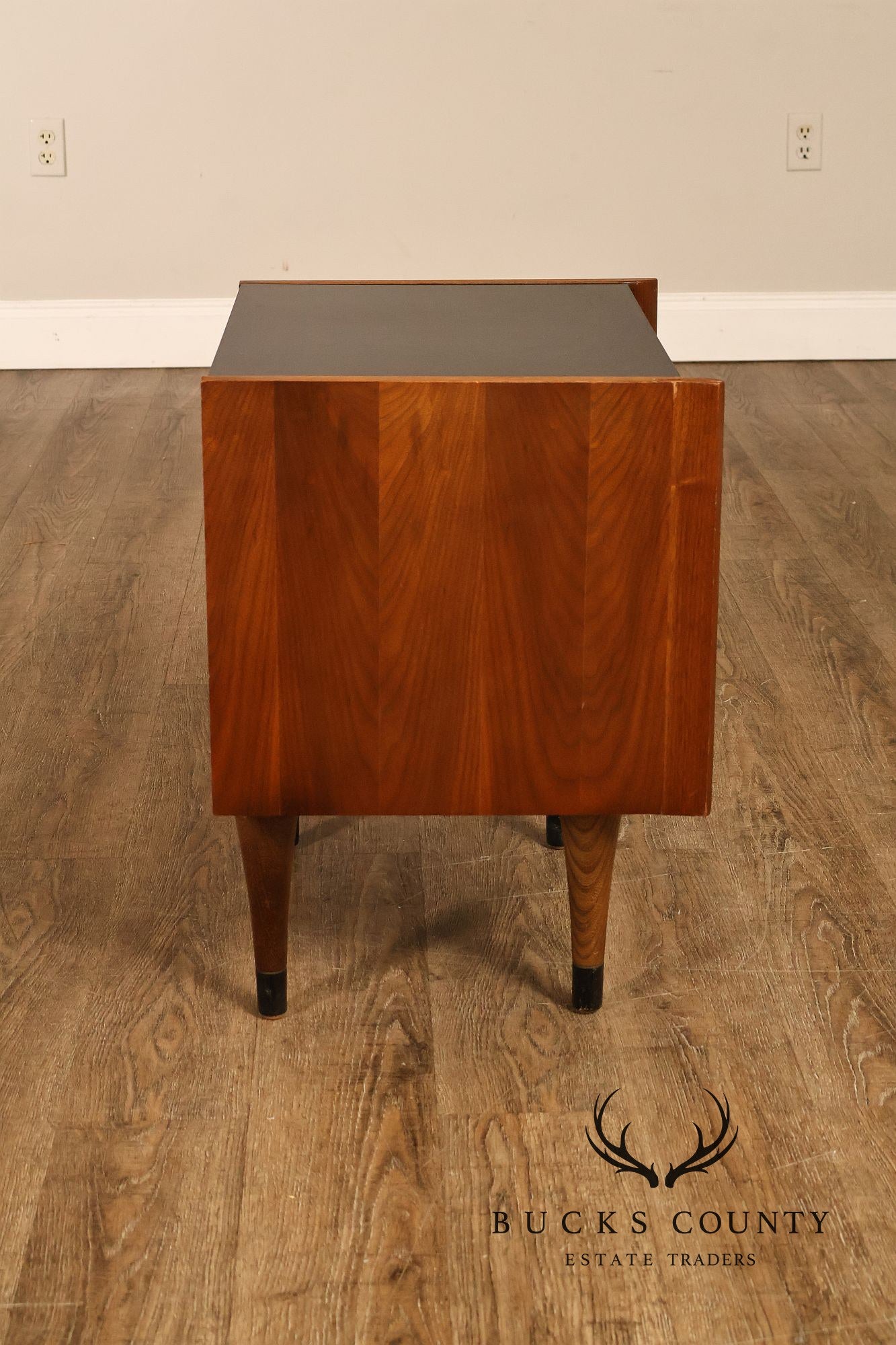 American of Martinsville Mid Century Modern Pair of Nightstands