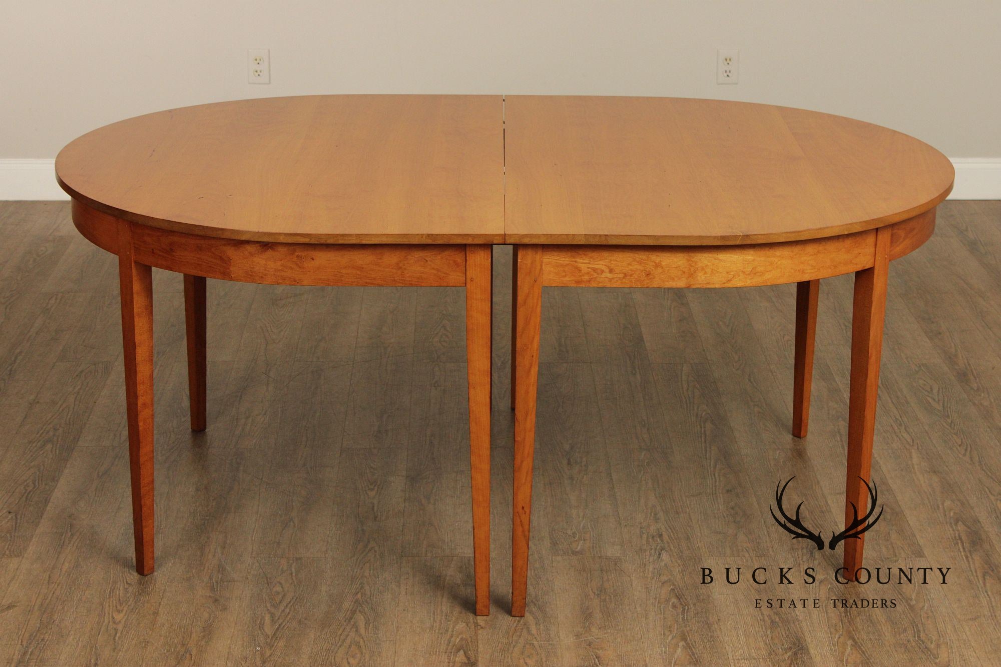 Thomas Moser Cherry Eight-Leg Oval Ring Extension Dining Table