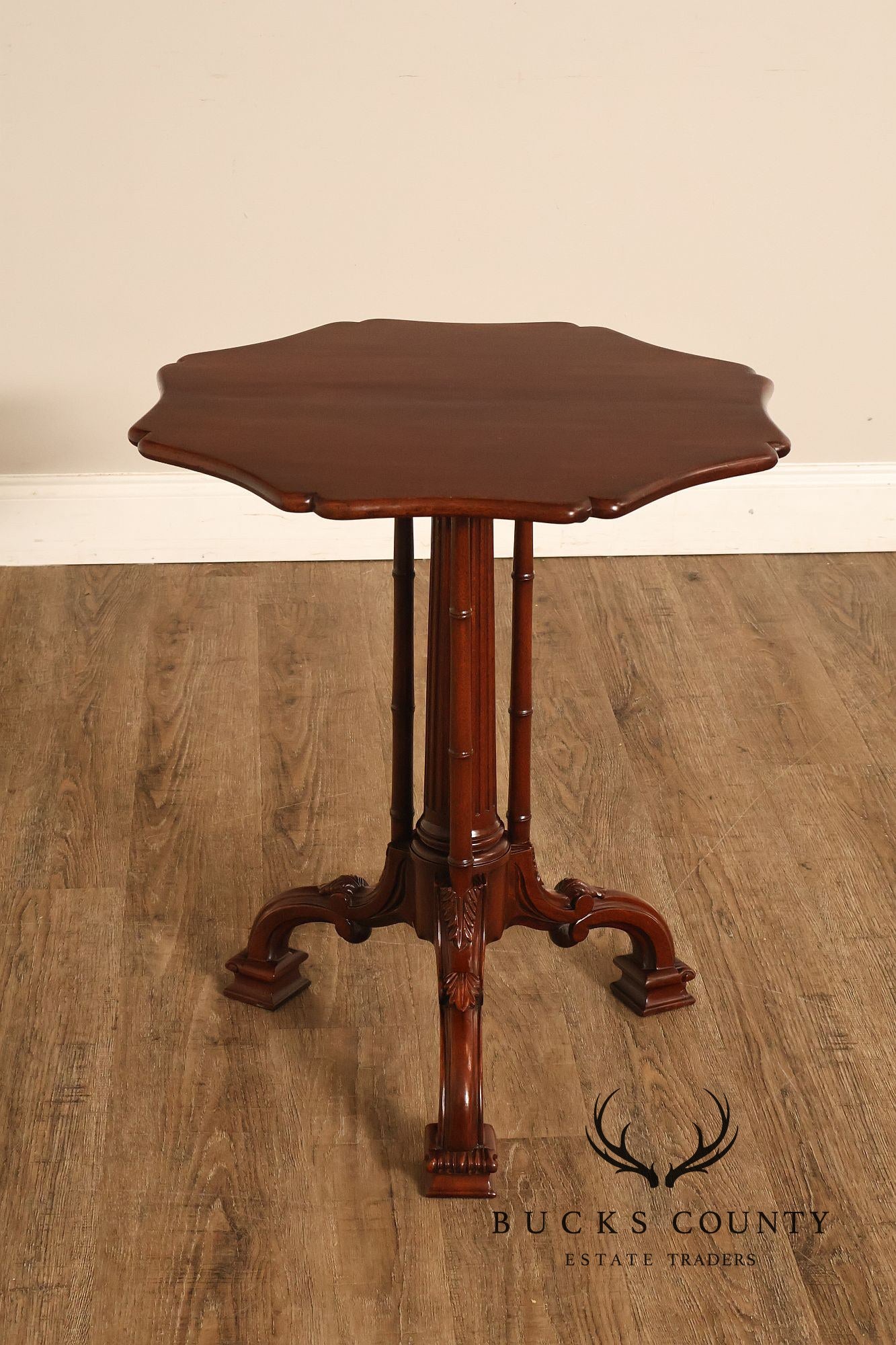 Georgian Style Mahogany Pie Crust Tilt Top Pedestal Table