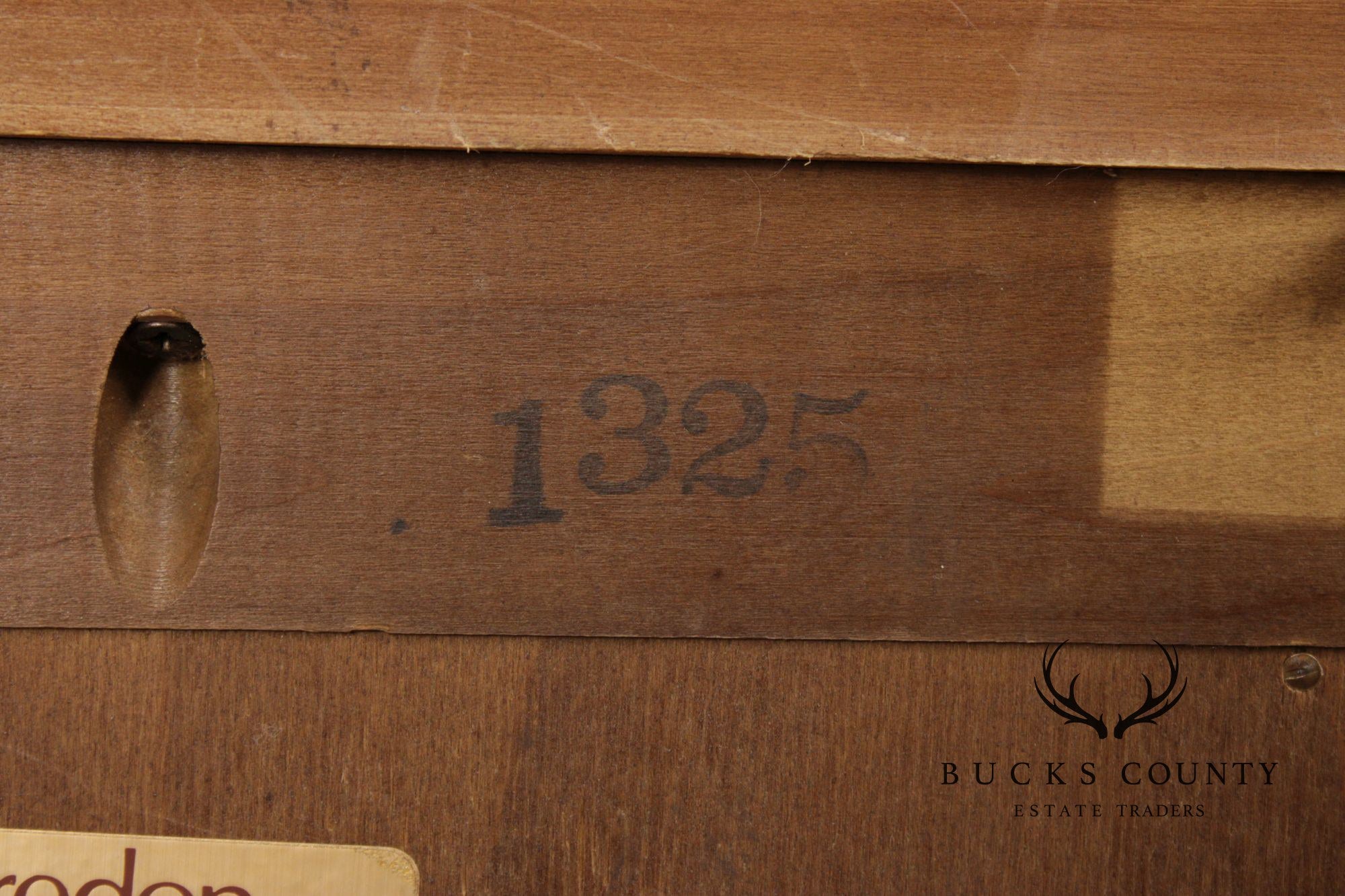 Henredon Georgian Style Mahogany Chest Of Drawers