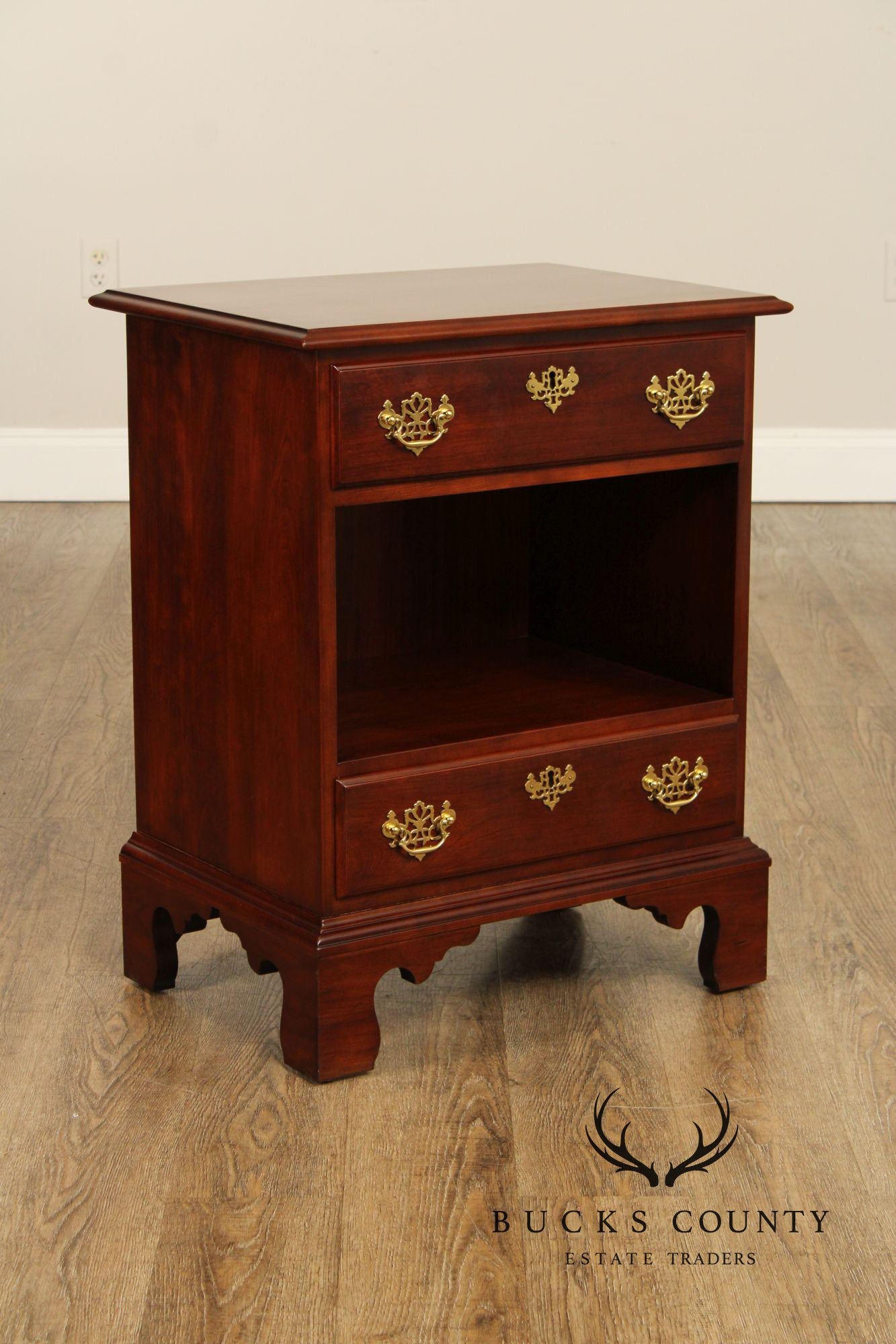 Statton Chippendale Style Pair of Cherry Open Nightstands