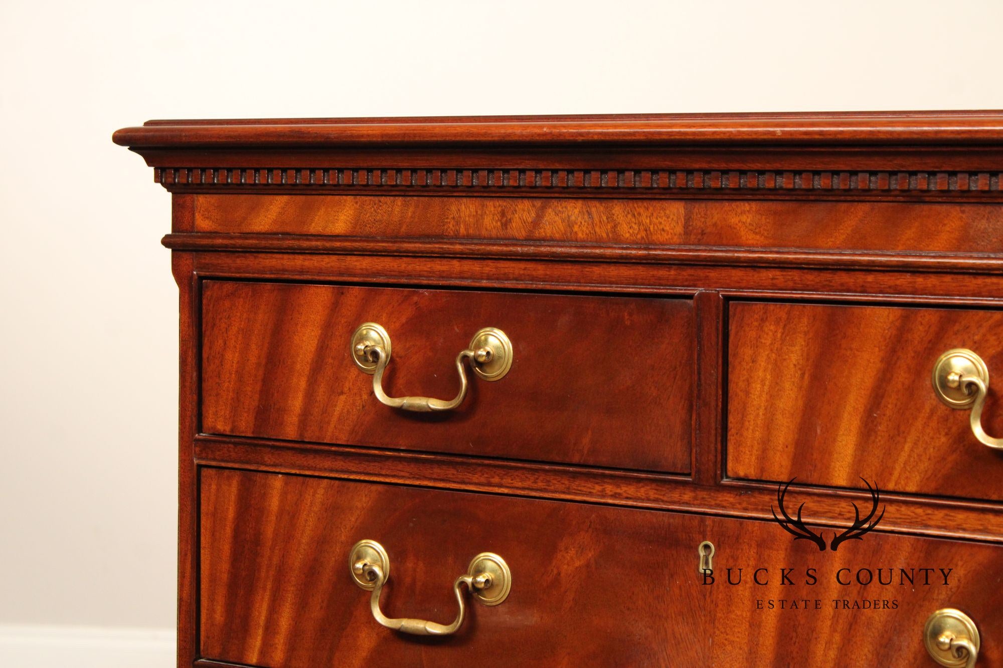 Hickory Chair Historical James River Plantation Mahogany Dresser