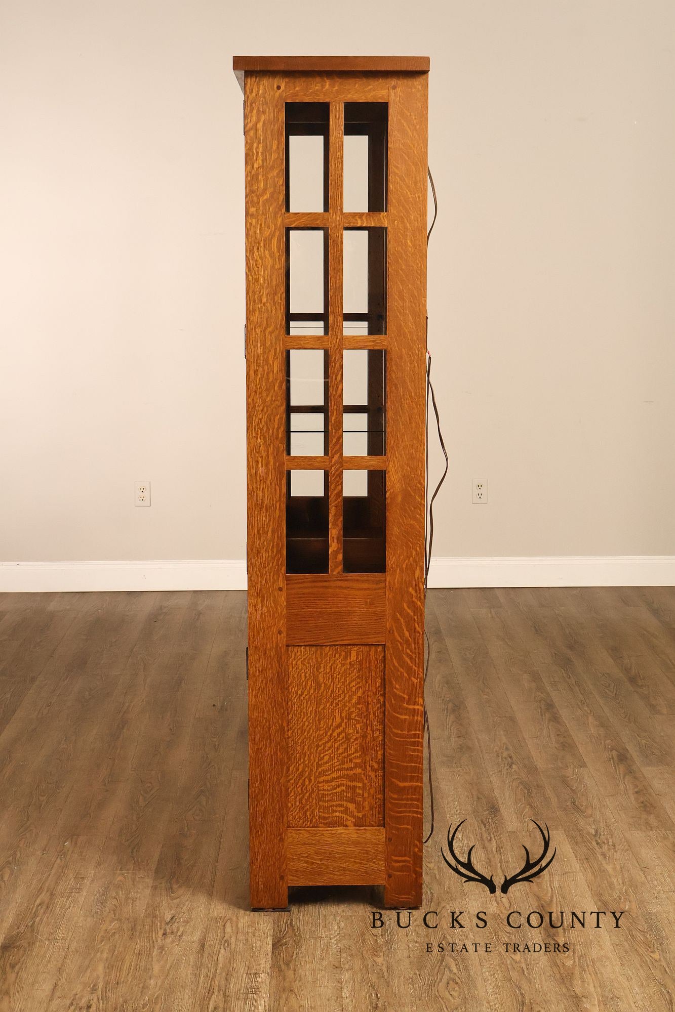 Stickley Mission Collection Oak China Cabinet With Strap Hardware