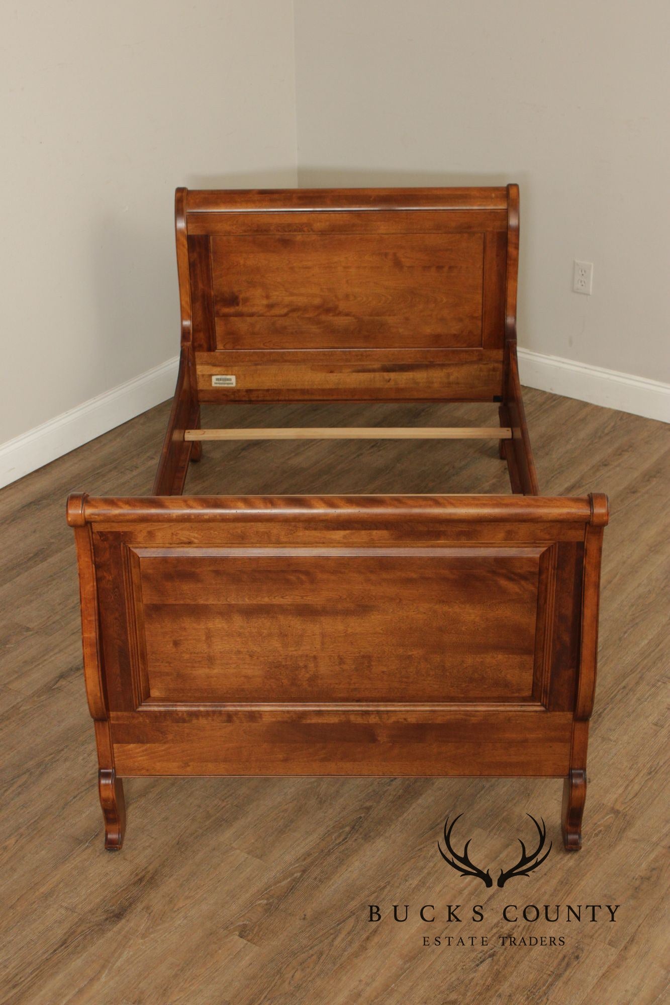 Ethan Allen 'Country French' Twin Sleigh Bed