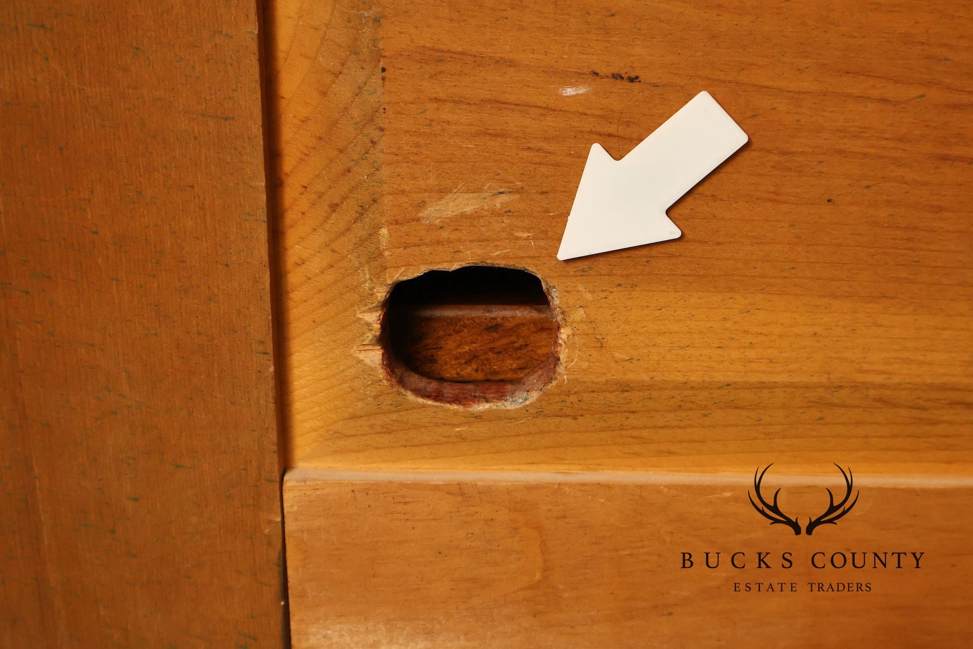 American Country Primitive Style Painted Linen Cabinet