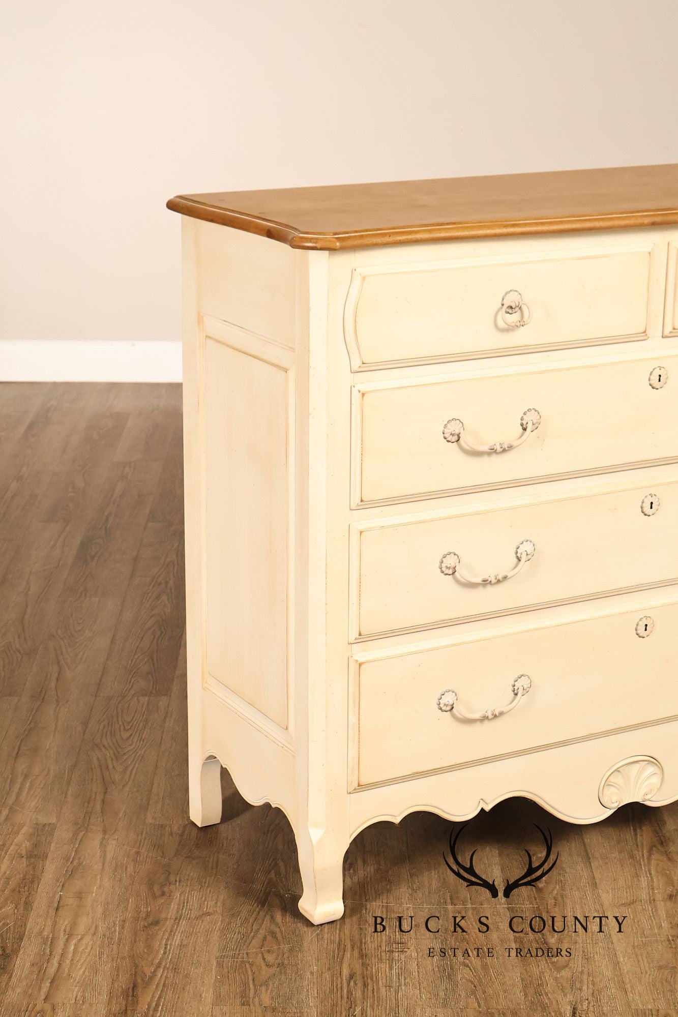 Ethan Allen 'Country French' Distress Painted Chest of Drawers