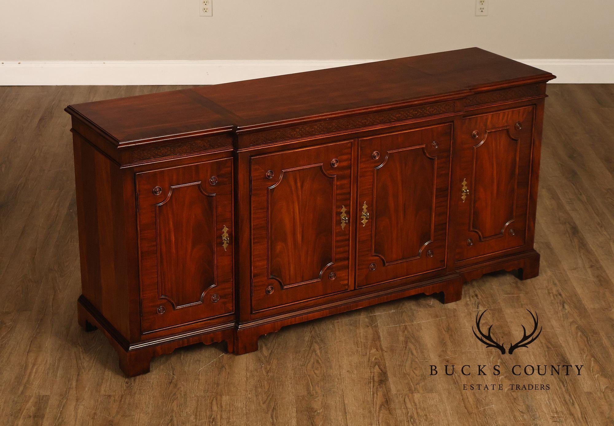 Century Furniture Georgian Style Mahogany Sideboard