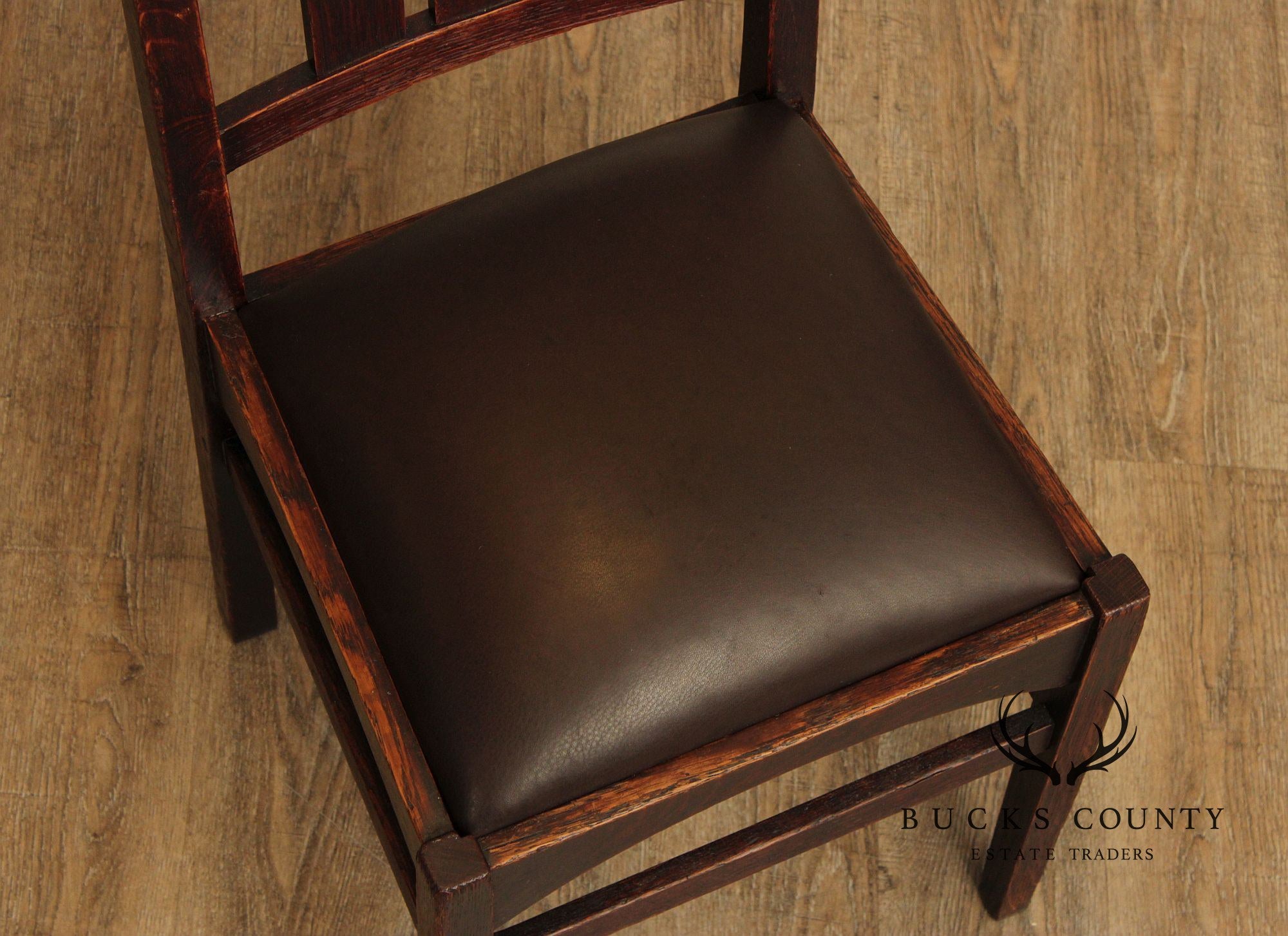 Gustav Stickley Harvey Ellis Set of Eight Oak and Leather Dining Chairs