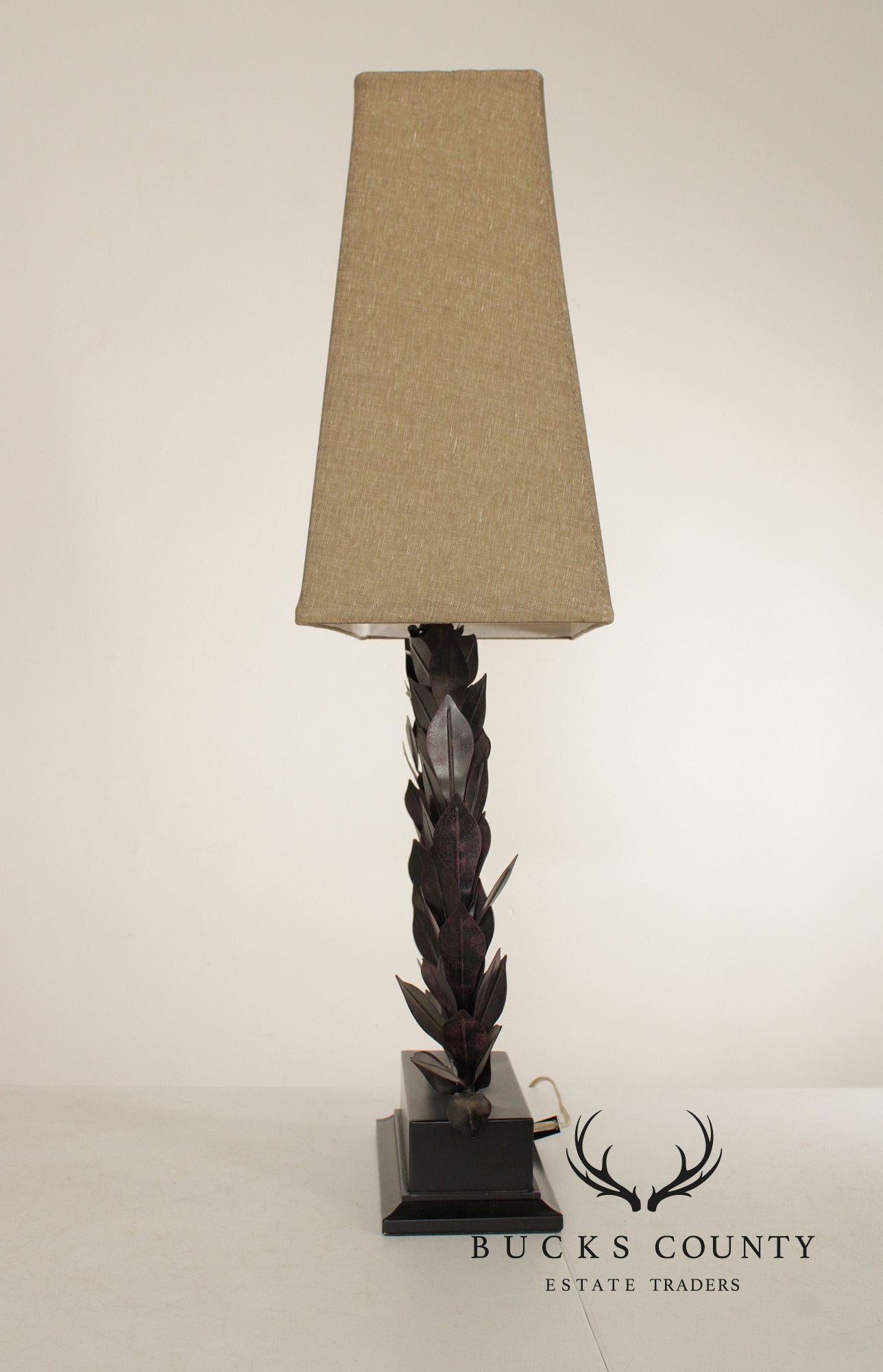 Barbara Cosgrove Laurel Wreath Table Lamp