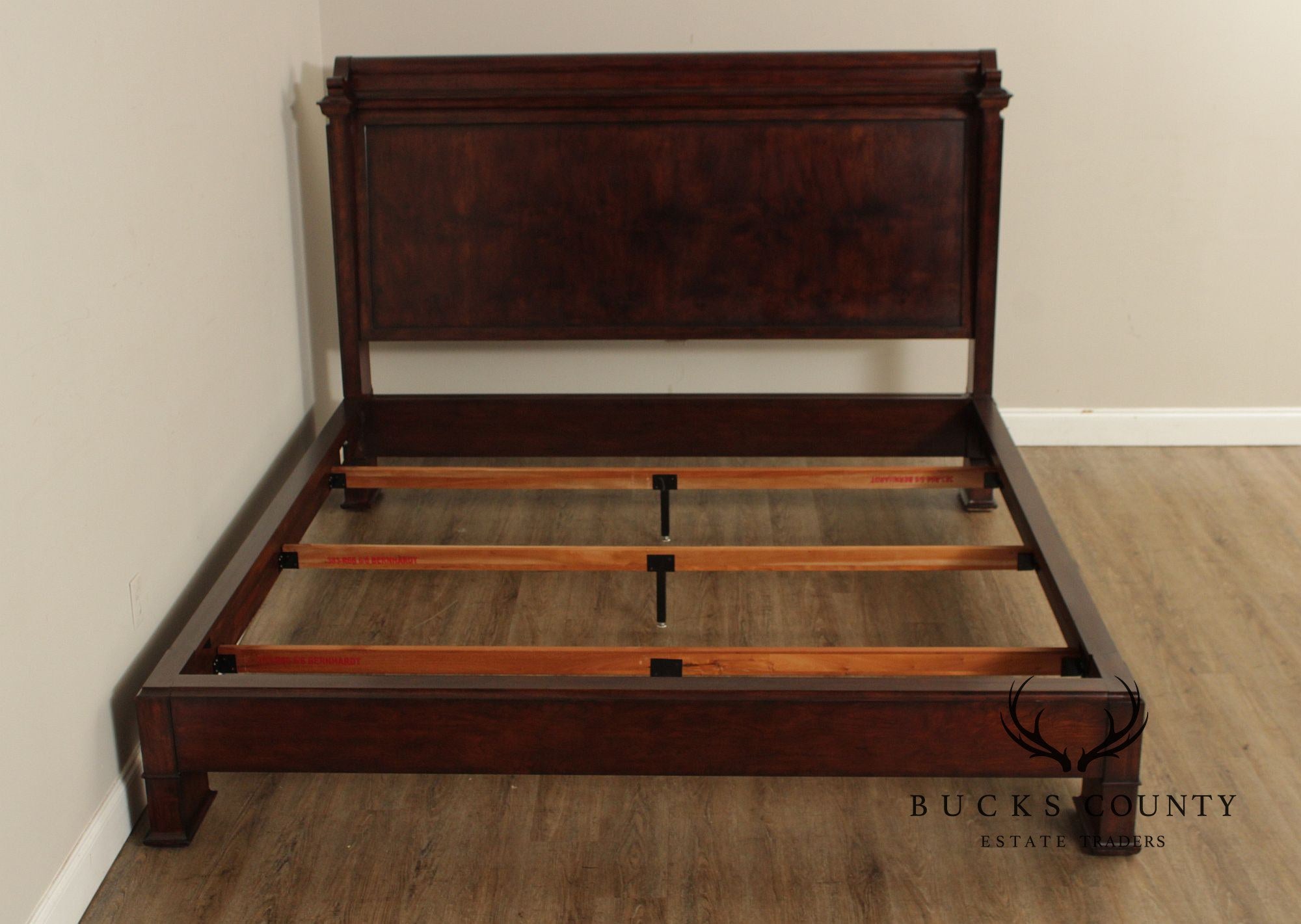 Bernhardt Traditional King Size Sleigh Bed
