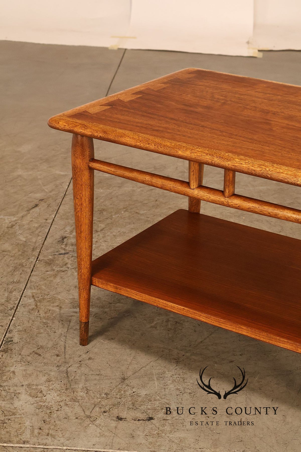 Lane 'Acclaim' Mid Century Modern Walnut and Oak End Table