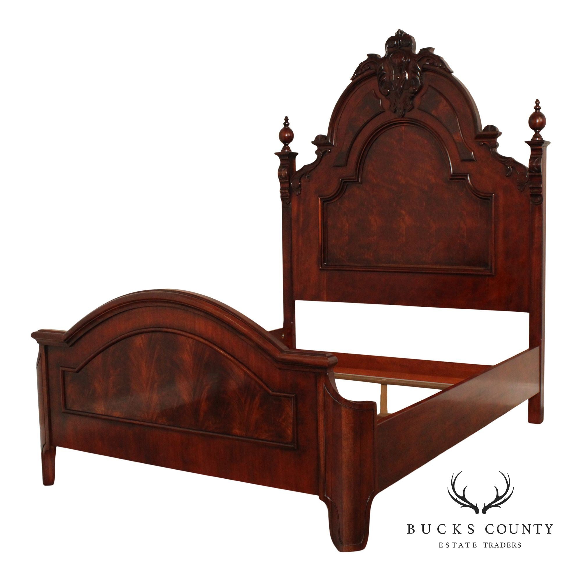 Henredon 'Carlyle' Mahogany Queen Bed