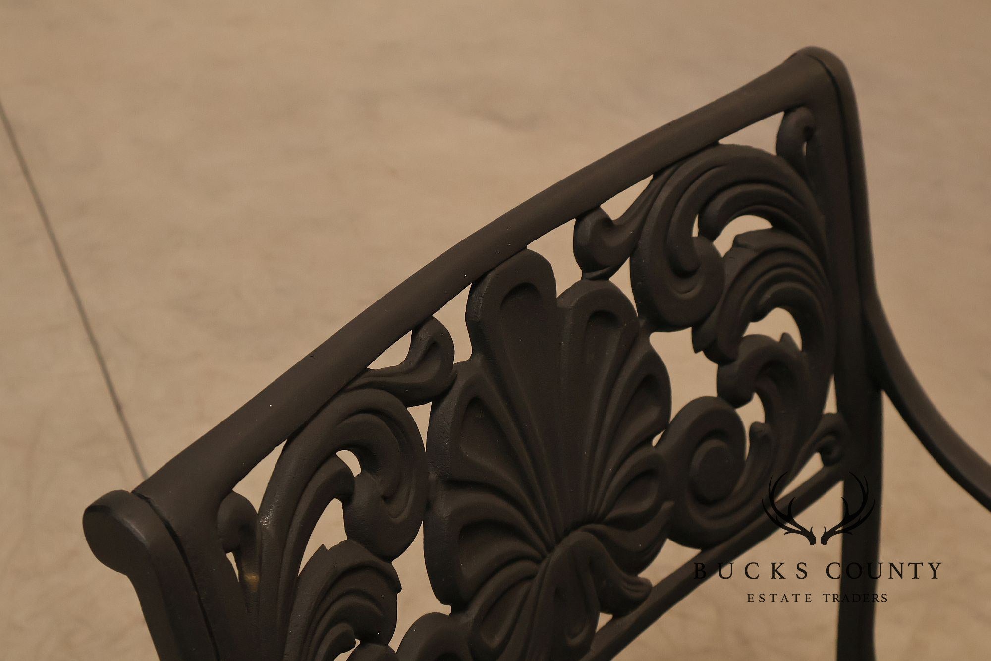 Cast Aluminum Outdoor Dining Set With Pierced Decoration