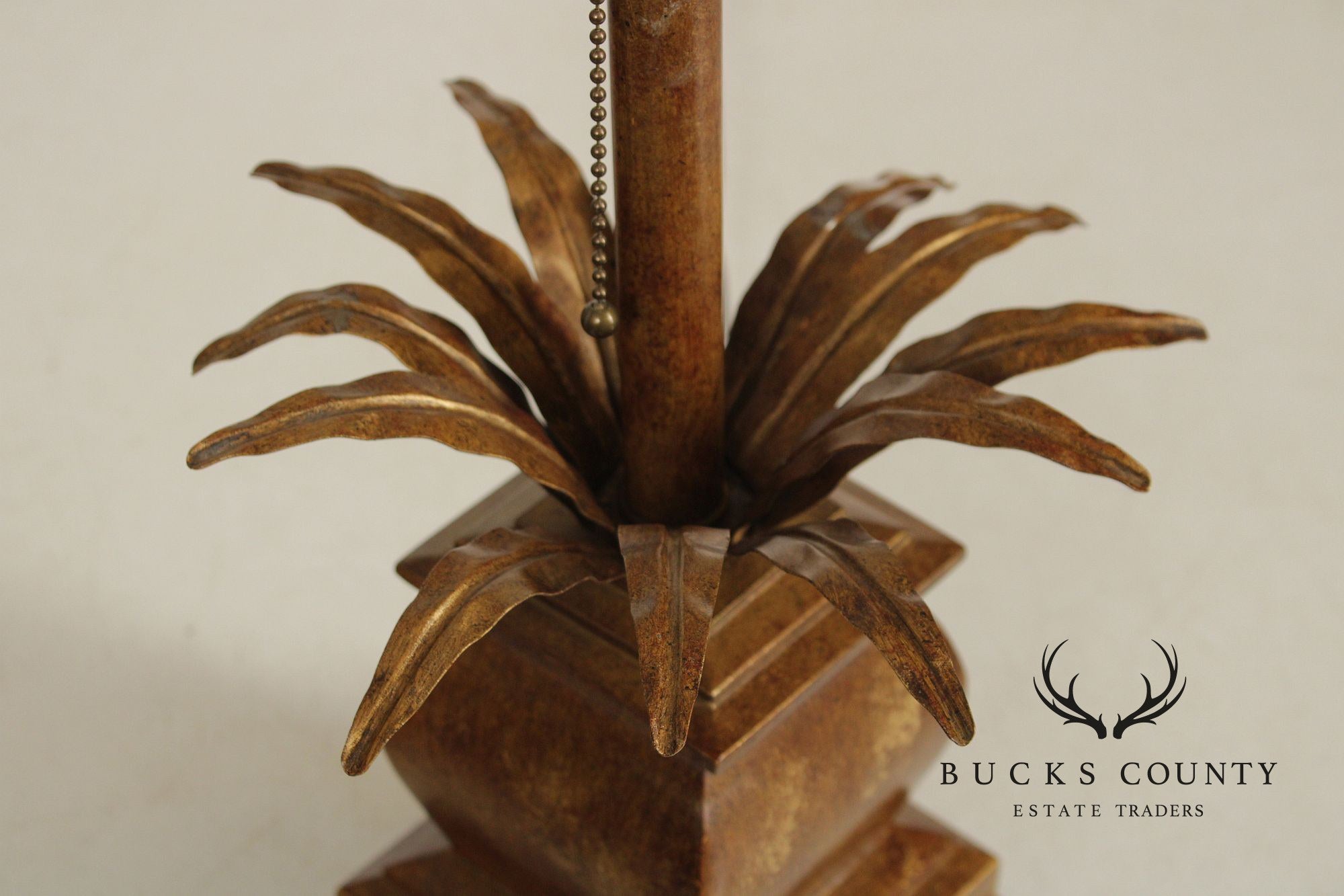 Contemporary Pineapple Table Lamp