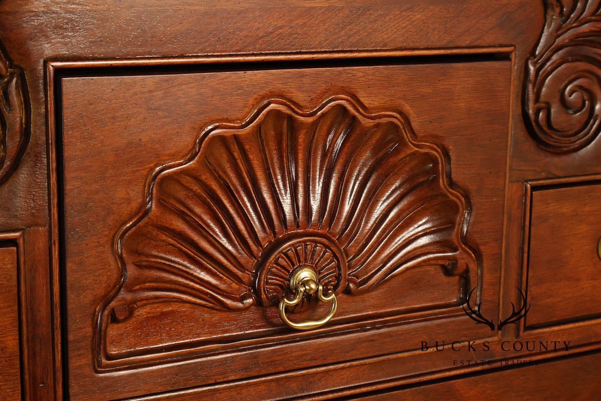 Thomasville 'The Mahogany Collection' Carved Highboy