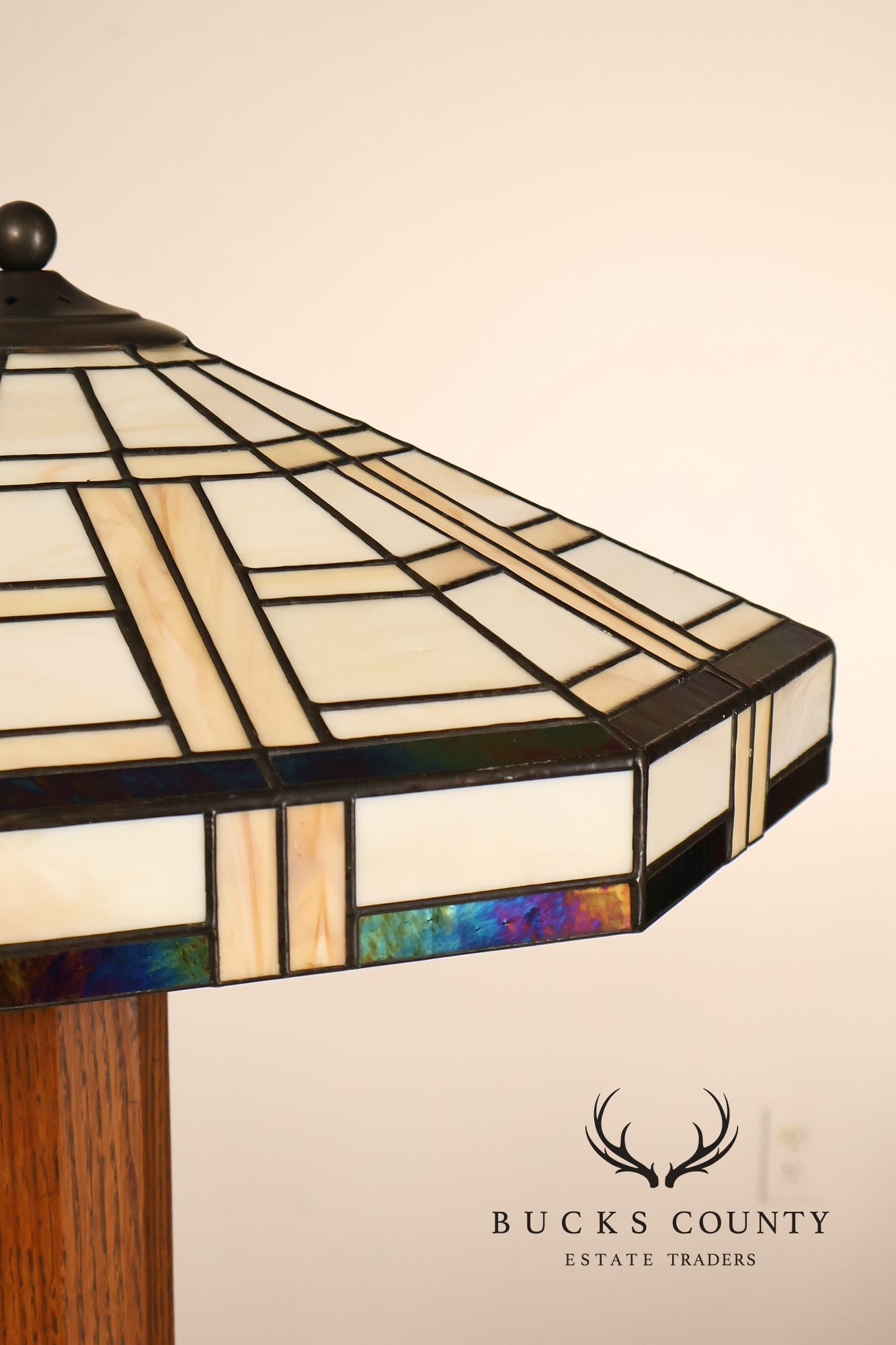 Stickley Mission Collection Table Lamp With Leaded Glass Shade