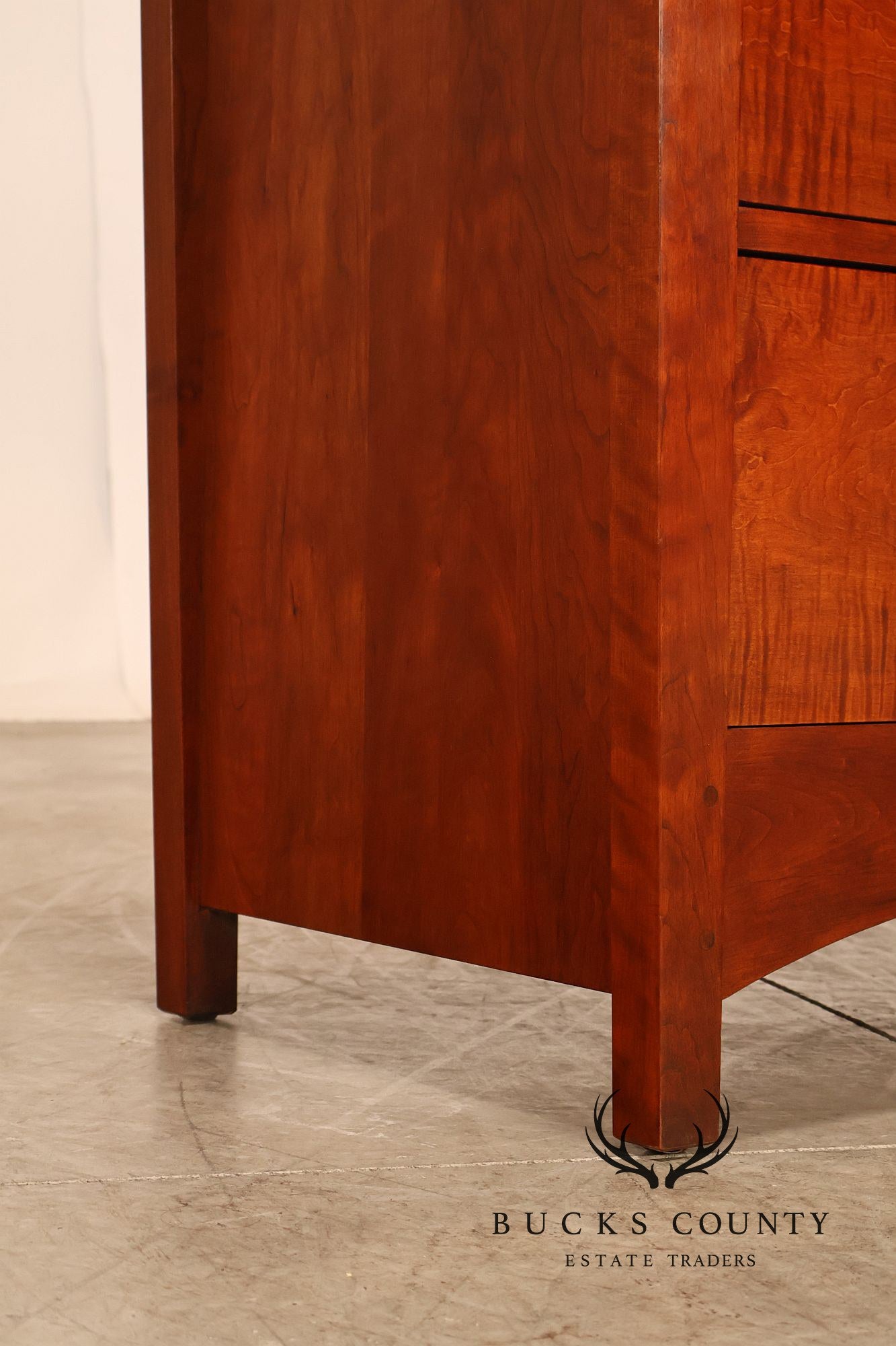 Stickley Mission Collection Harvey Ellis Cherry Nine Drawer Dresser