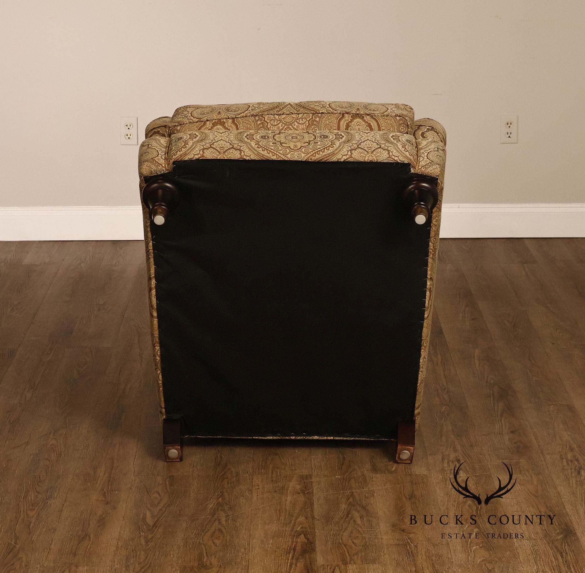 Bassett Traditional Style Upholstered Lounge Chair