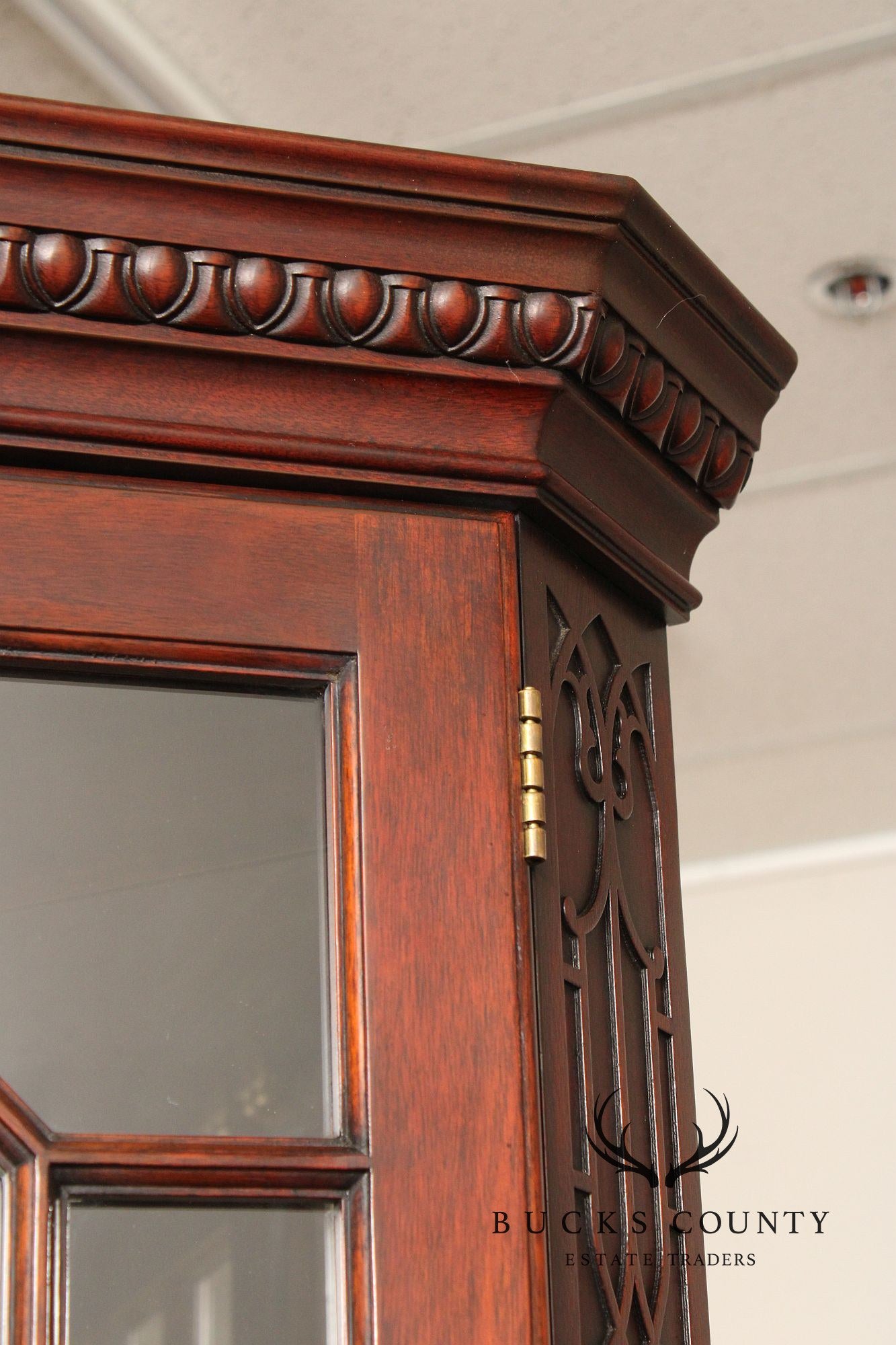 Henkel Harris Georgian Style Mahogany Corner Cabinet