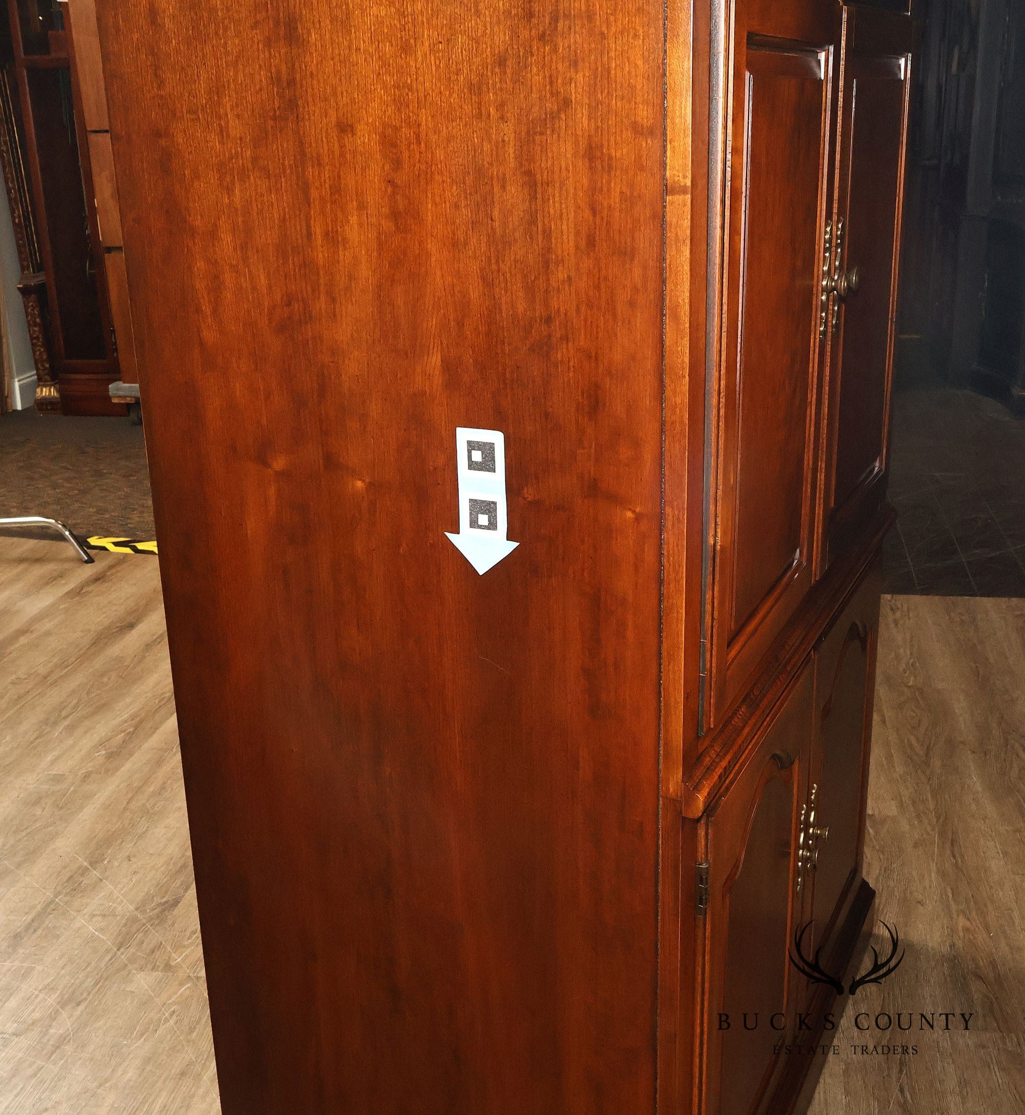 Thomasville Traditional Cherry Finish Entertainment Armoire Media Cabinet